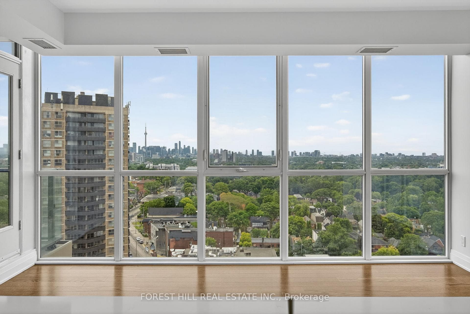 530 St Clair Avenue Unit 1608 photo 7