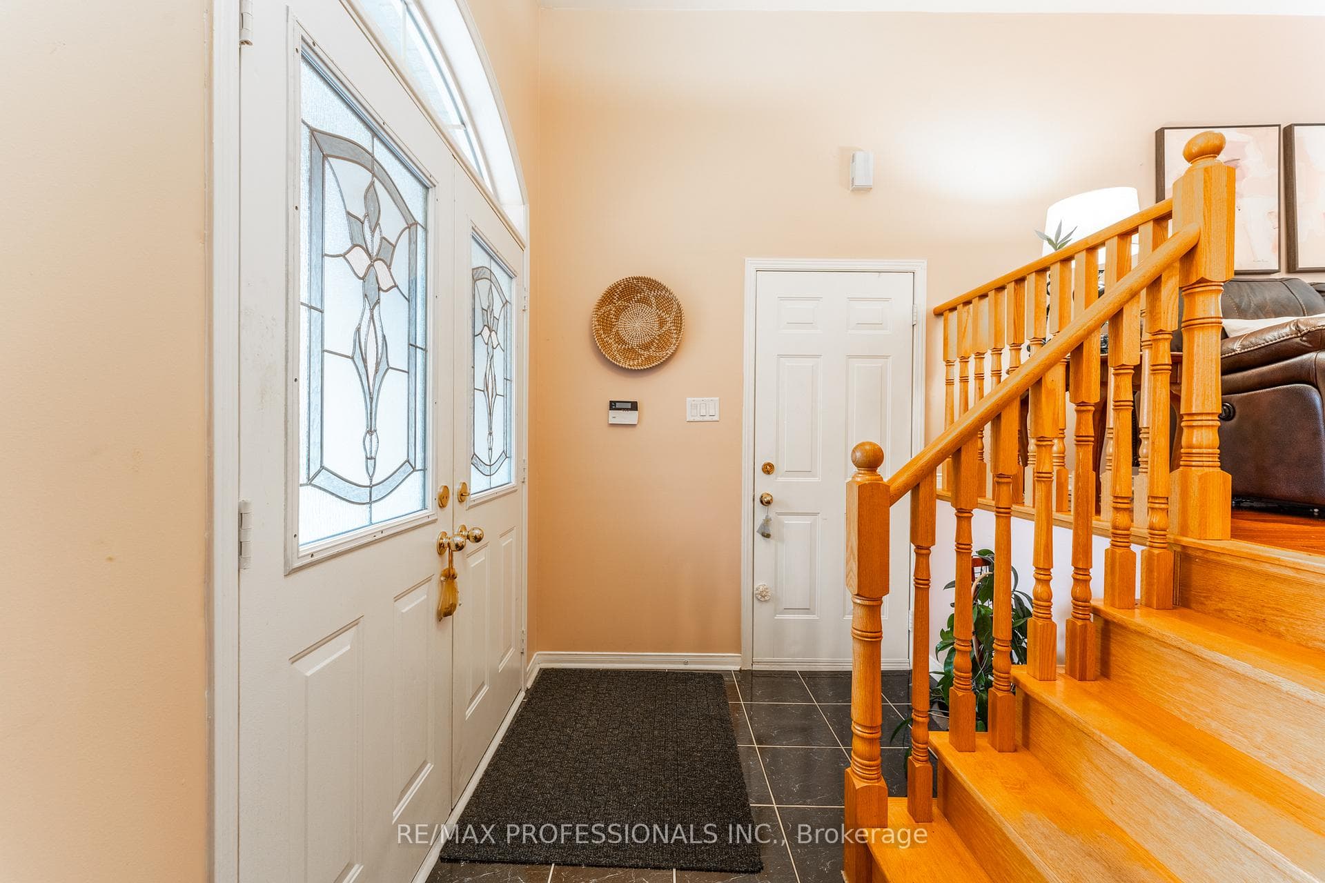 25 Amboise Crescent photo 4