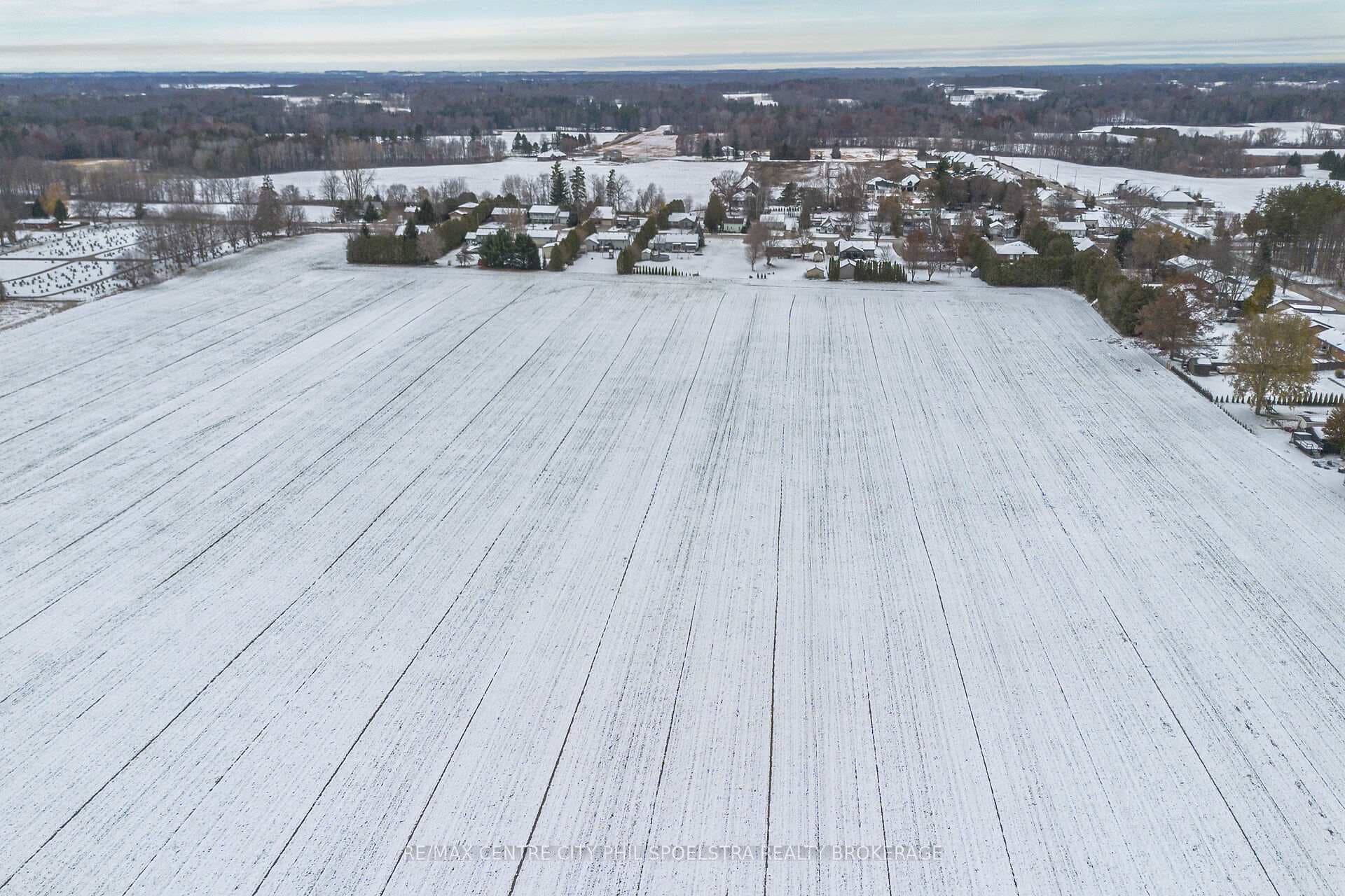 8995 Plank Road photo 26