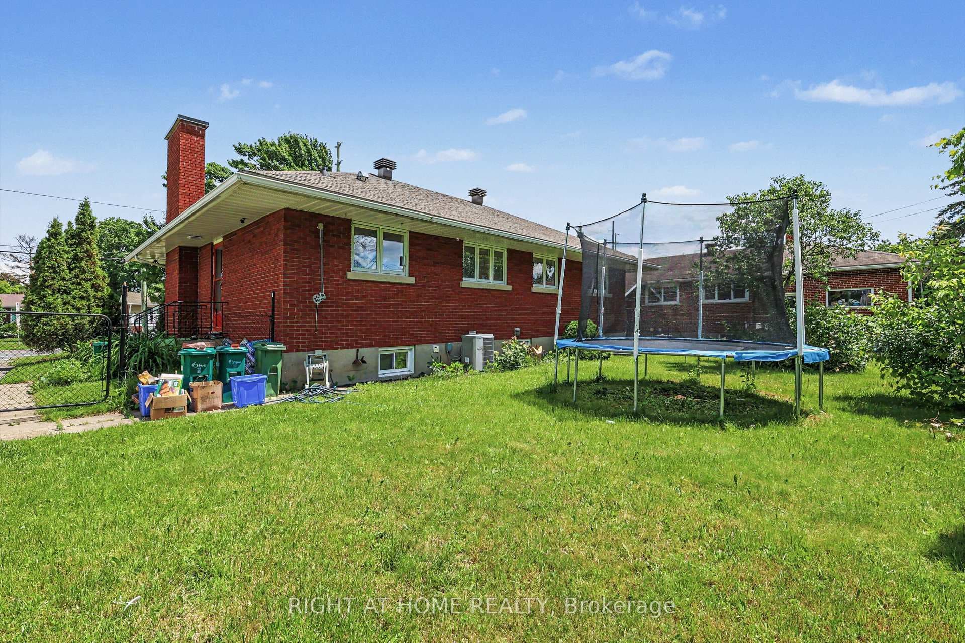 1640 FISHER Avenue photo 22