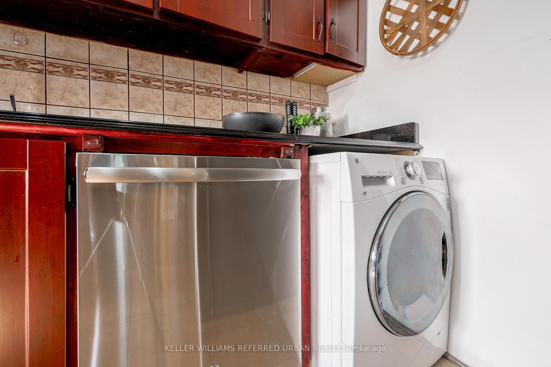 2245 Eglinton Avenue Unit 609 photo 21
