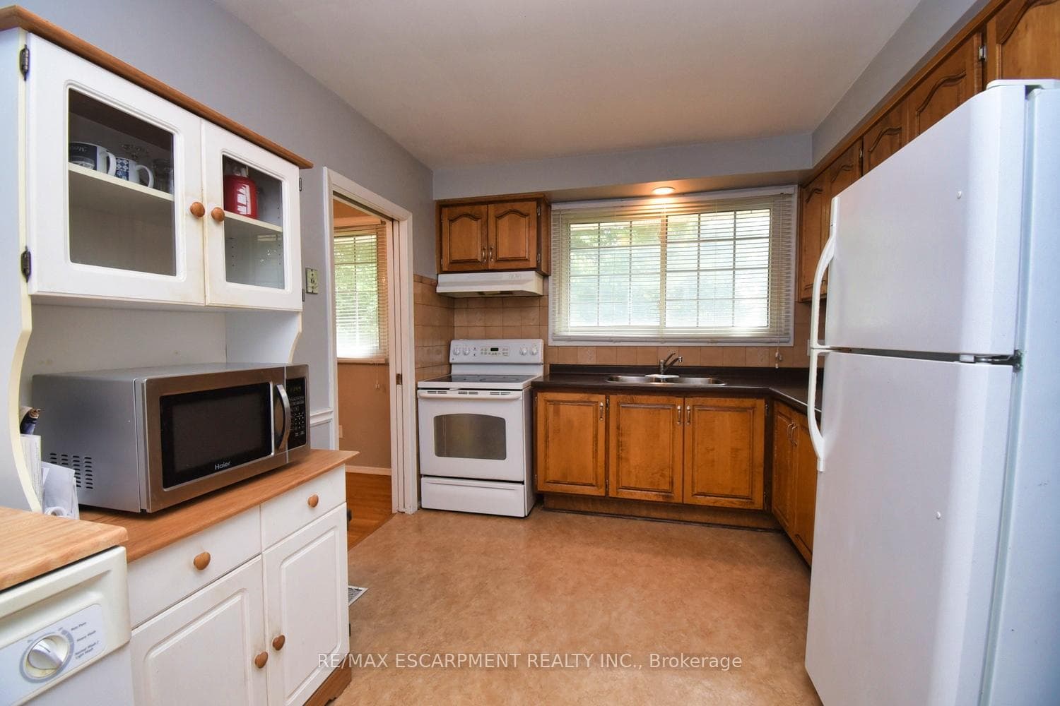 41 Sarasota Avenue photo 15