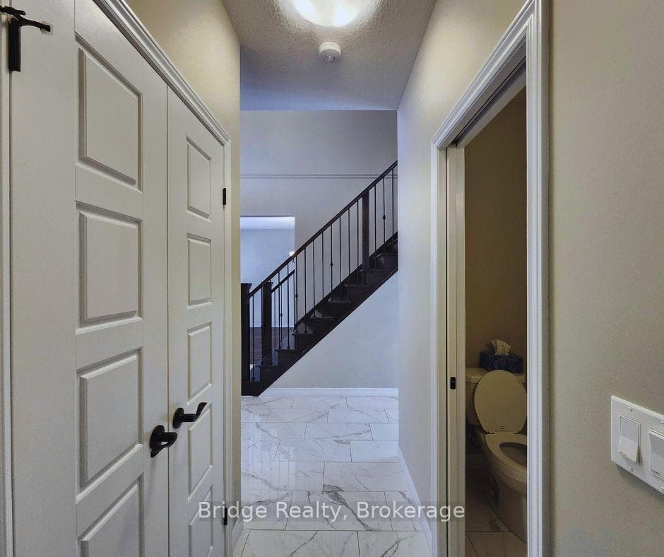 83 Burton Street photo 14