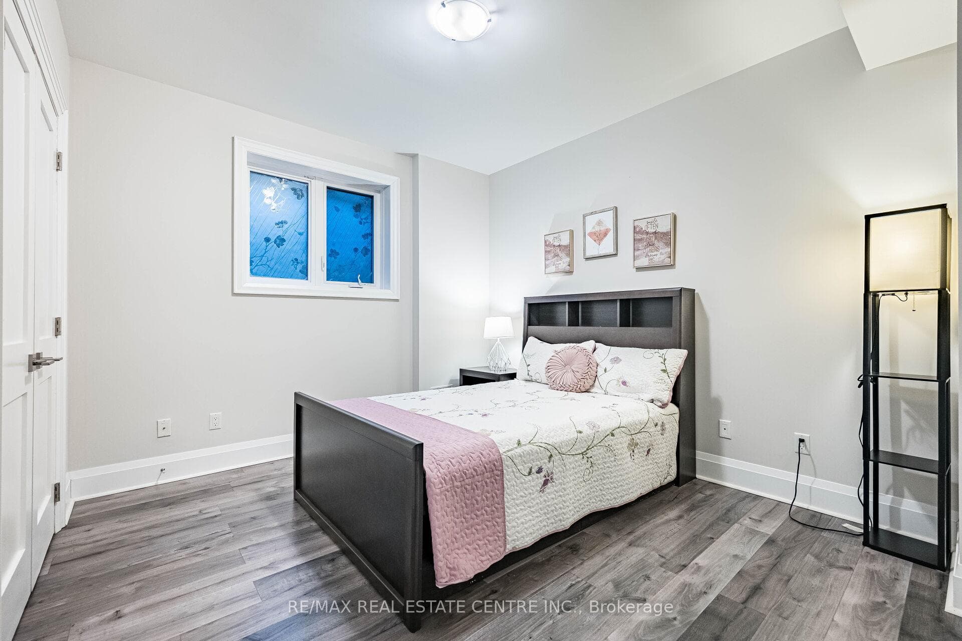 105 Eaglewood Boulevard photo 29