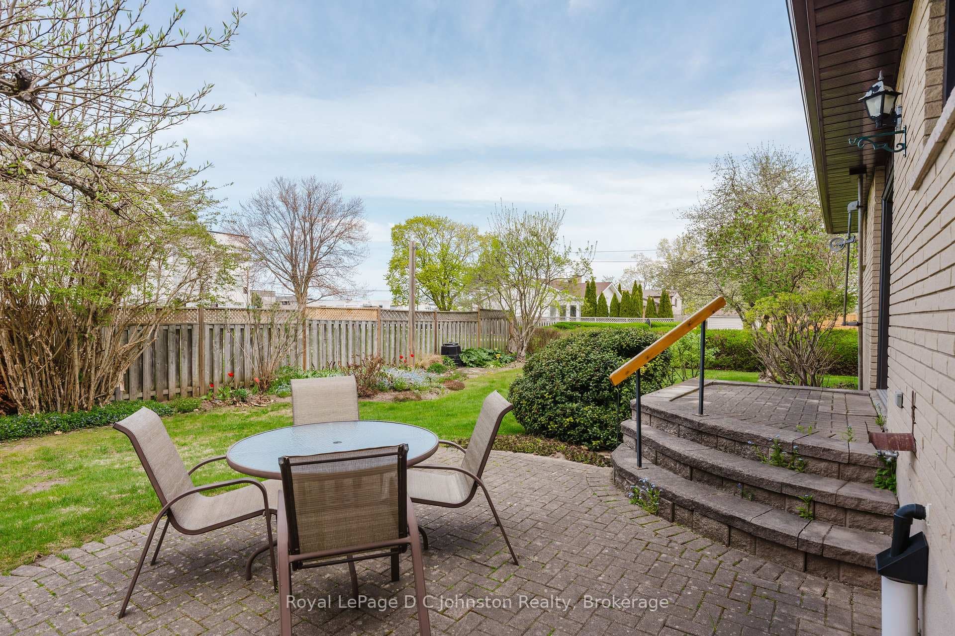 1010 Bricker Street photo 36