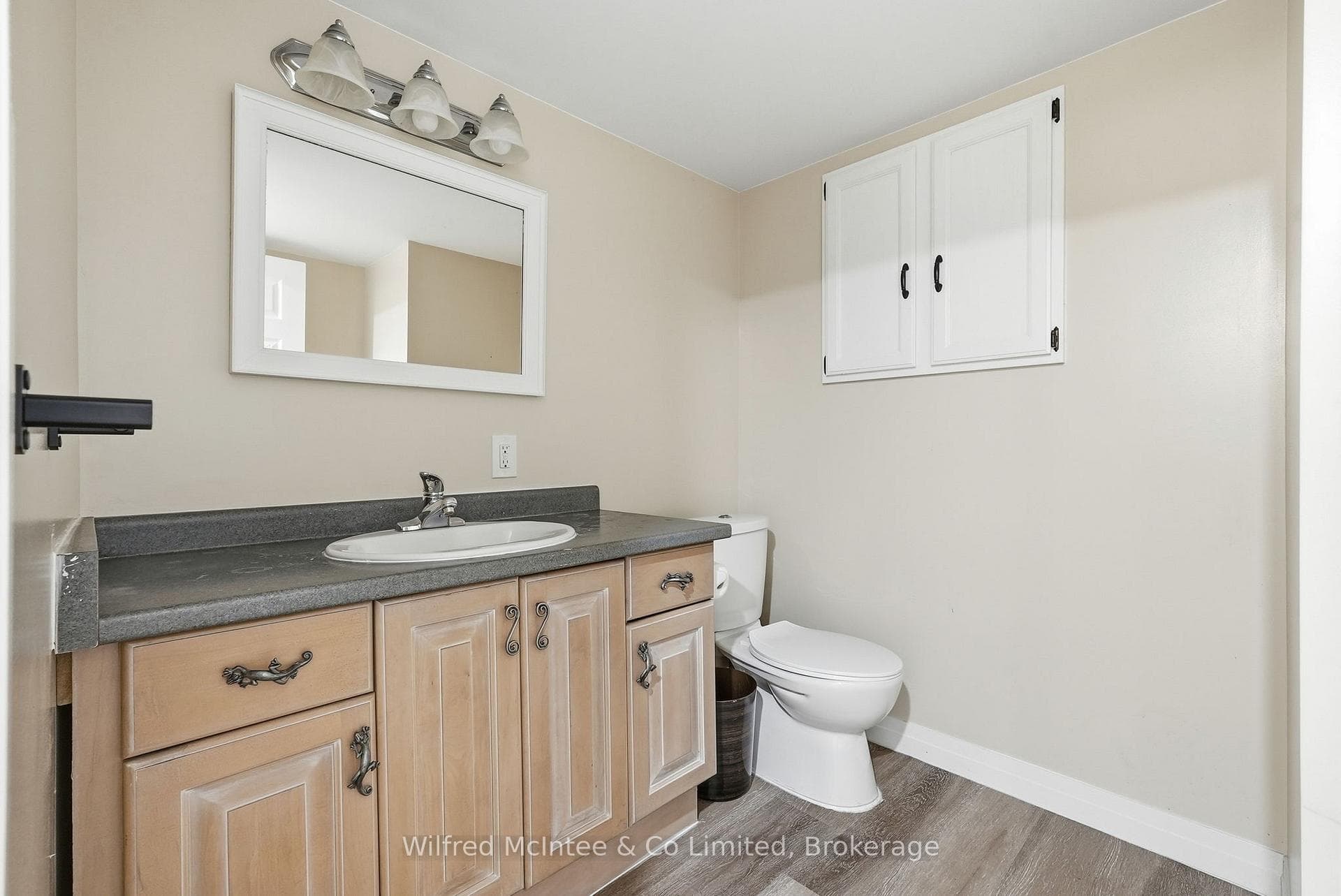 856 York Avenue photo 22