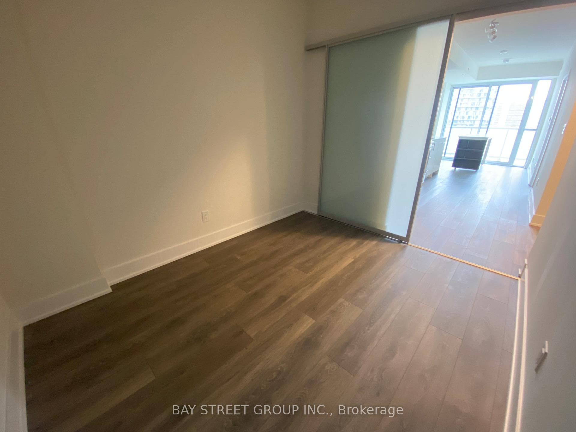 Den W/Sliding Door