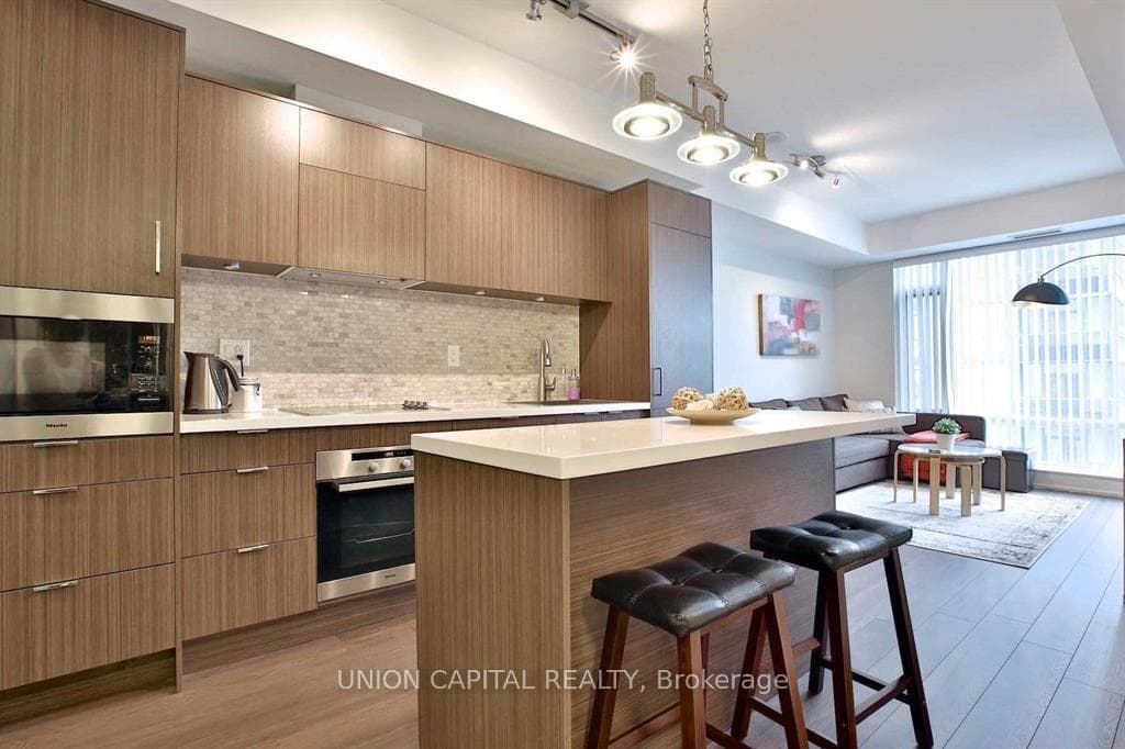 21 Widmer Street Unit 1807 photo 5