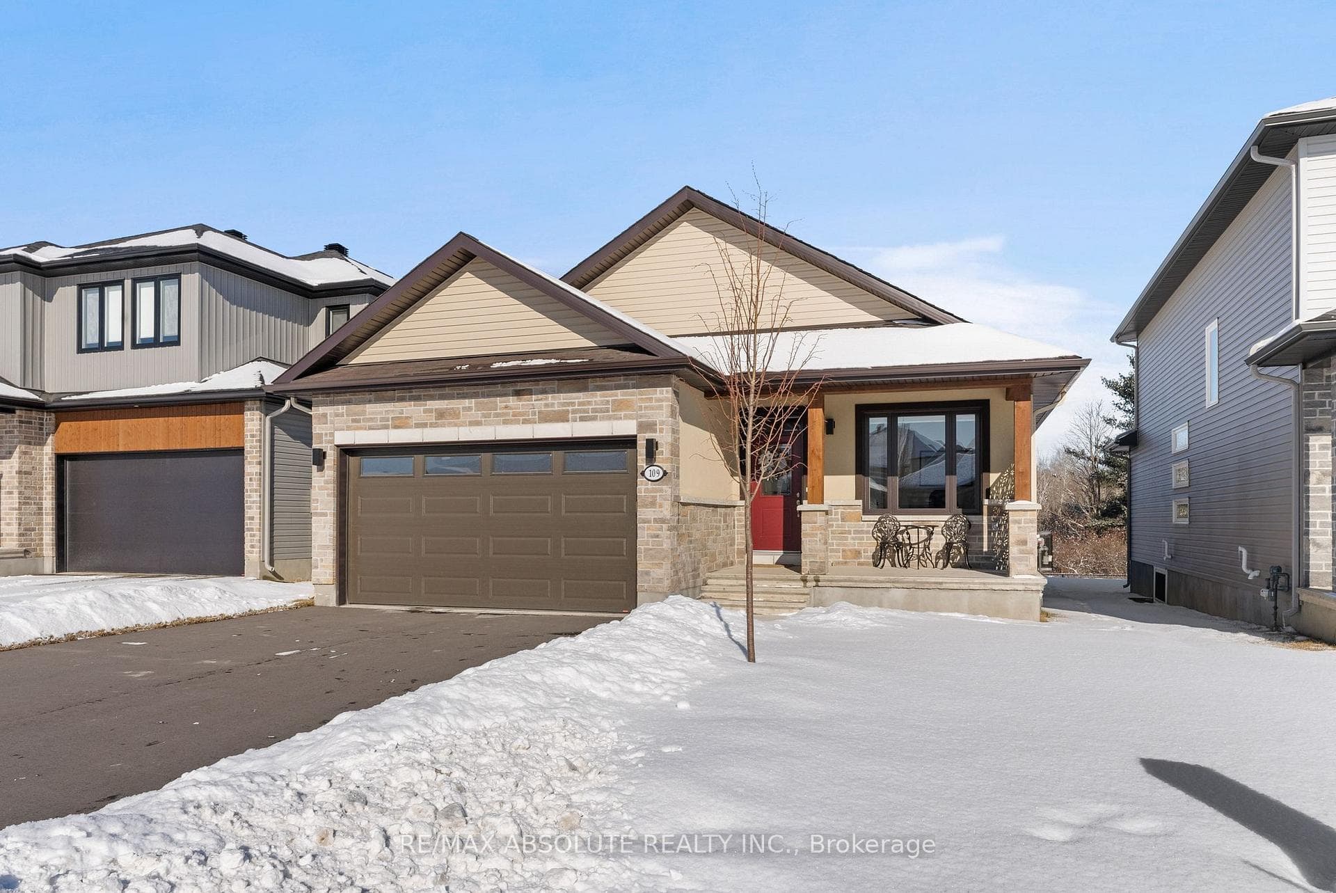 109 Seabert Drive photo 1