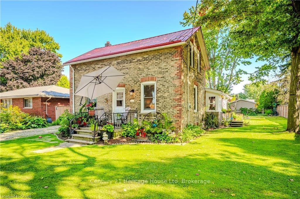 645 YONGE Street photo 31