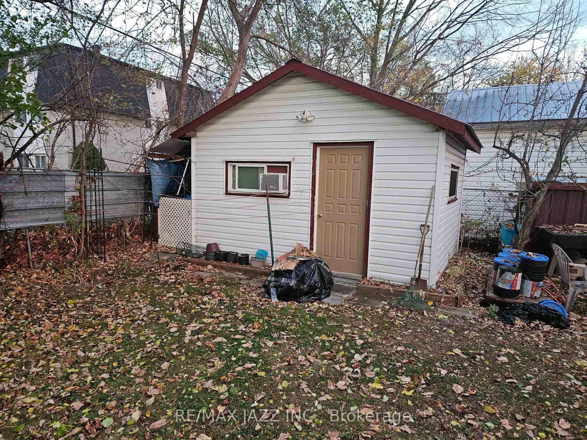 32 Olive Street photo 15