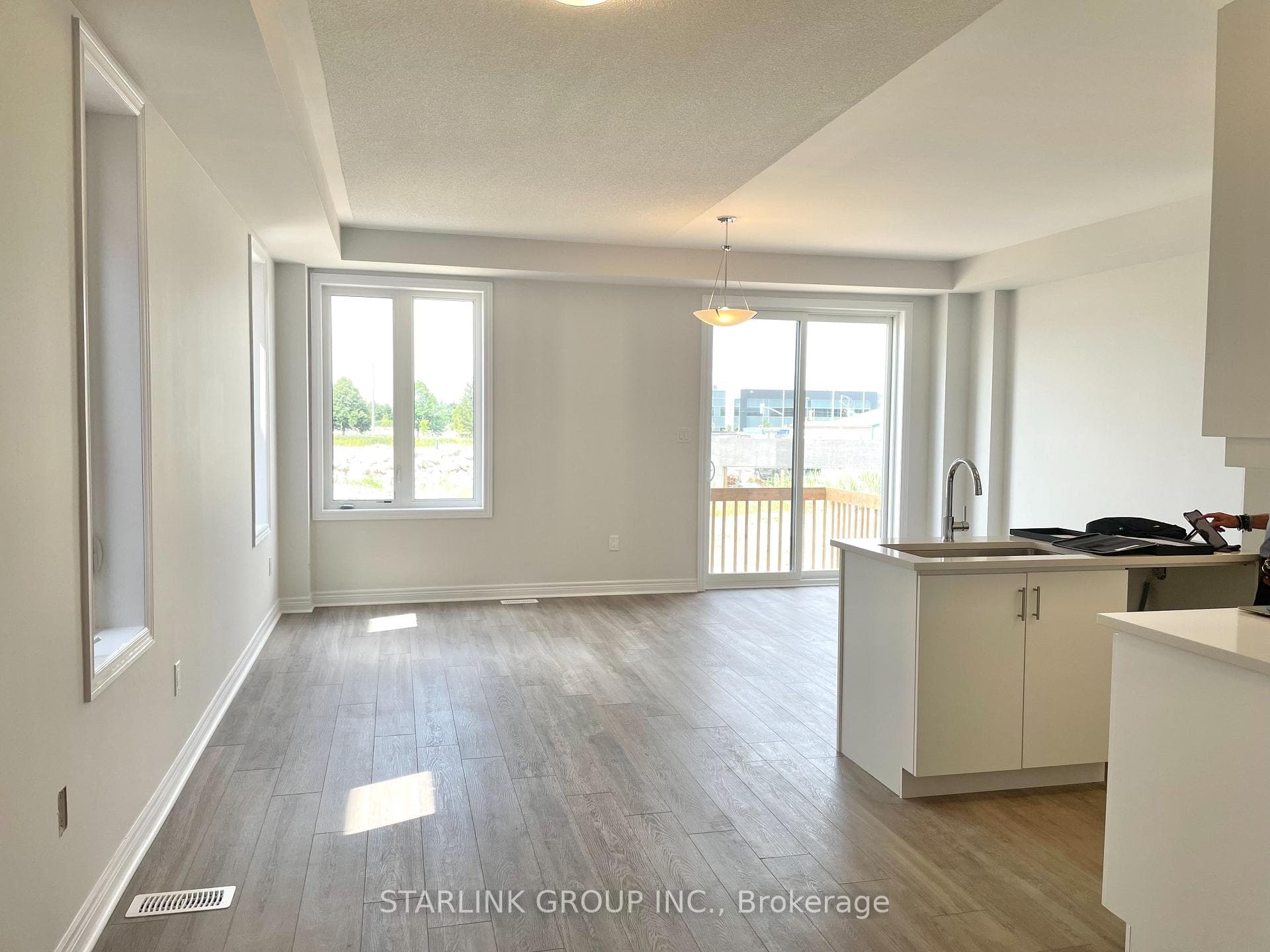 194 Mumbai Drive photo 6