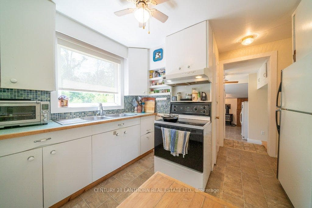 10 Cowan Road photo 12