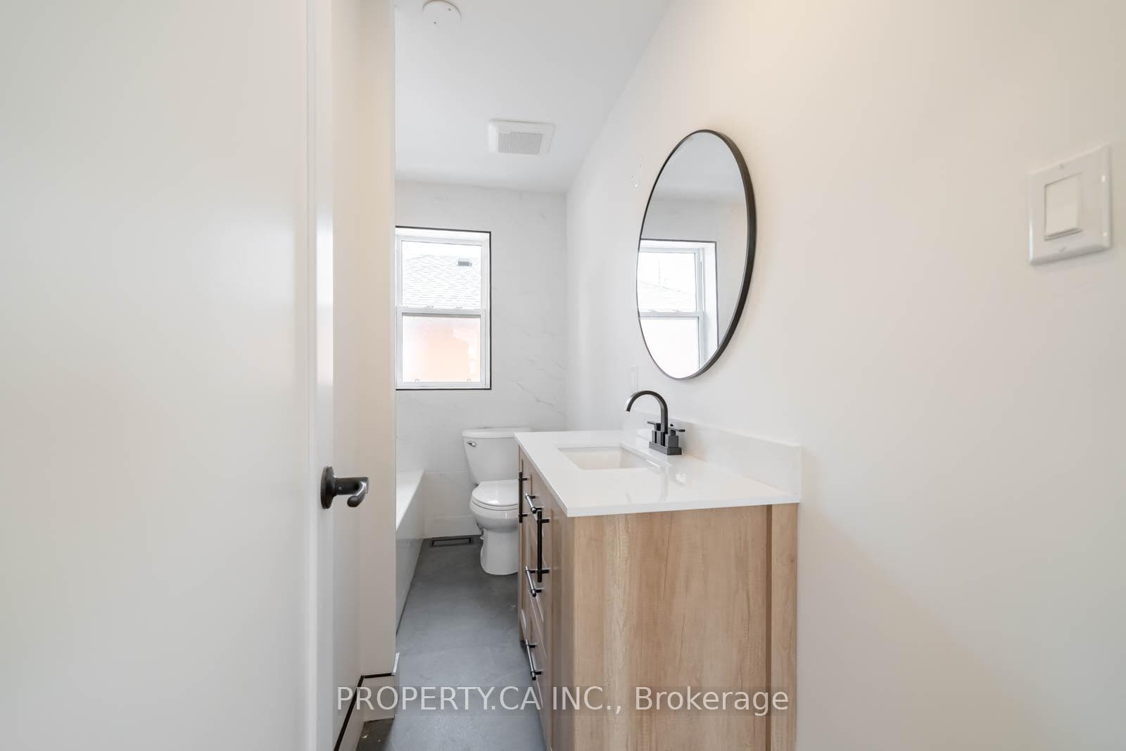 46 McMurchy Avenue photo 10