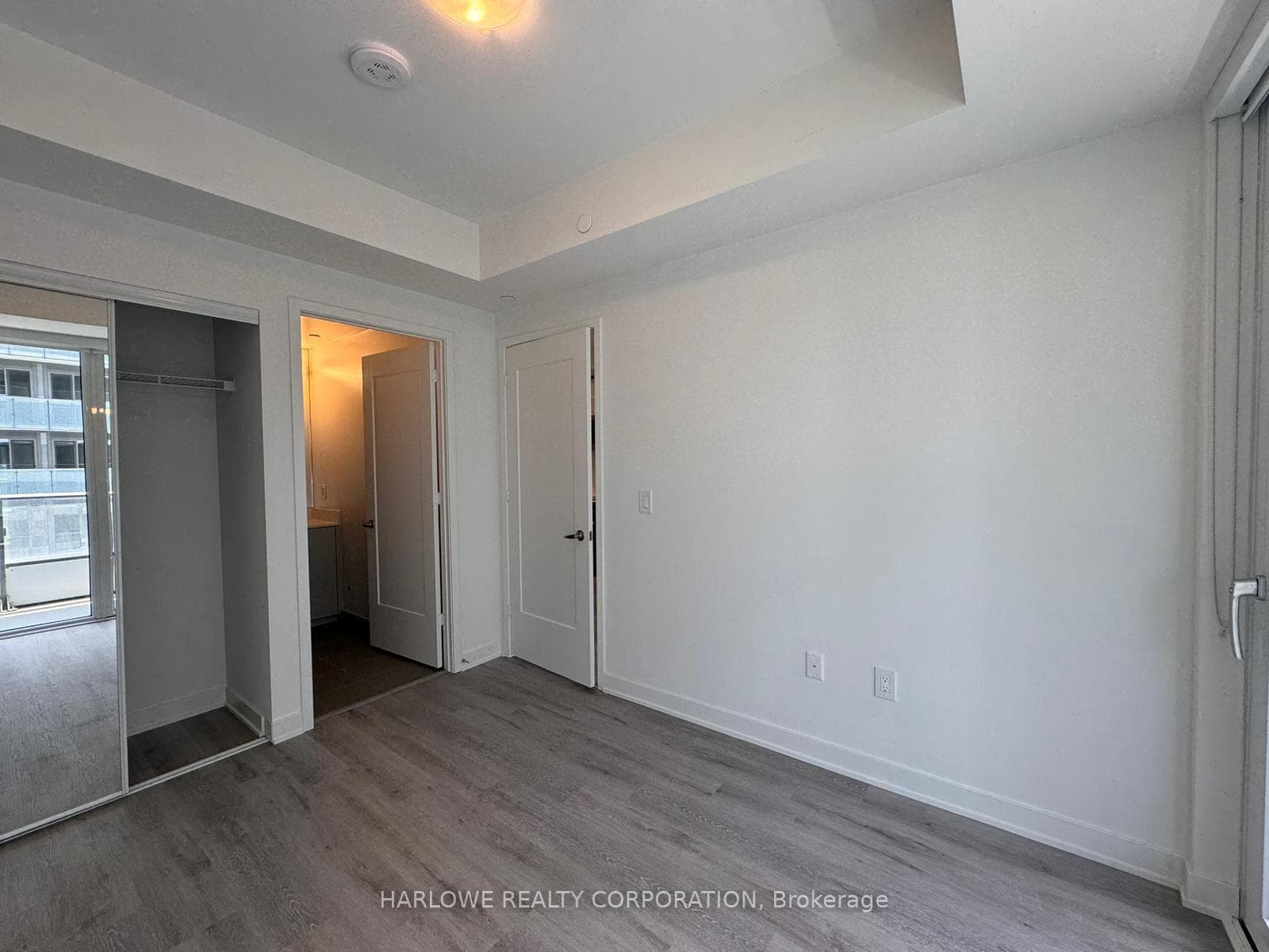 70 Princess Street Unit 2510 E photo 12
