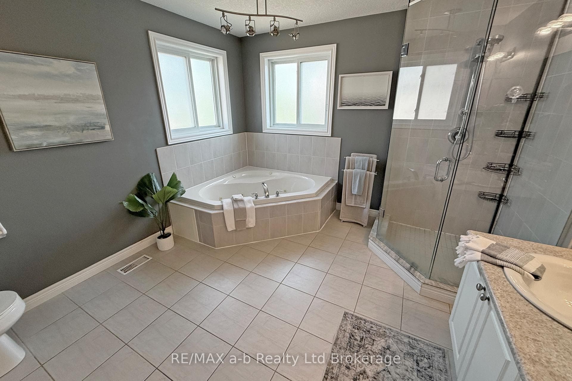 842 Springbank Avenue photo 27