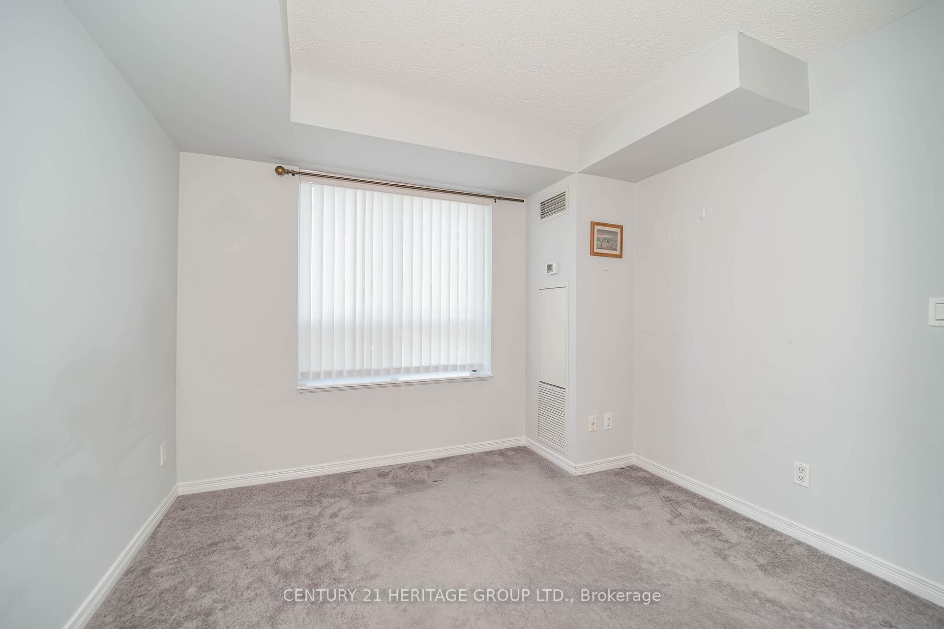 11 Oneida Crescent Unit 404 photo 30