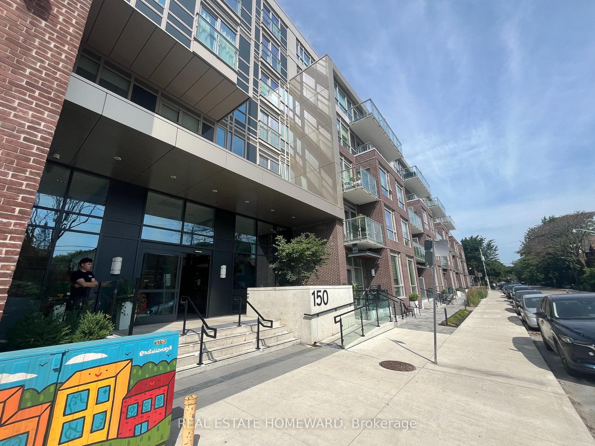 150 Logan Avenue Unit 402 photo 2