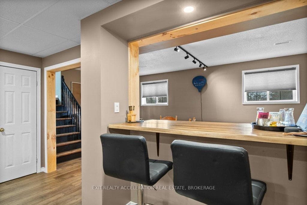 1189 Lazier Road photo 32