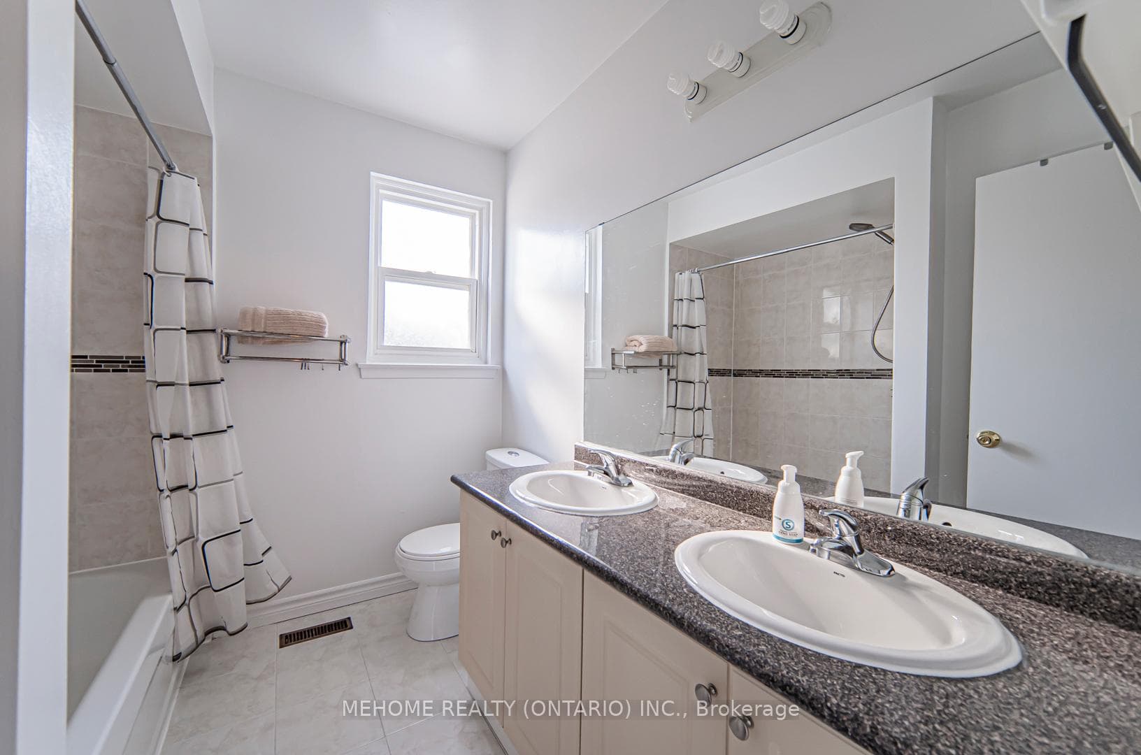 84 Bonis Avenue photo 15