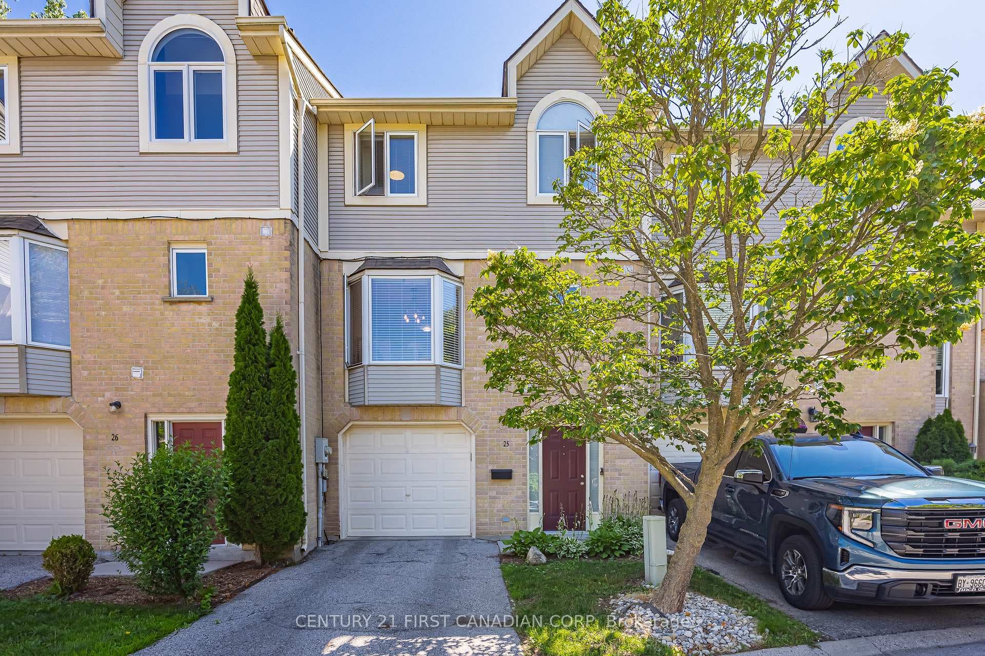 9 Ailsa Place Unit 25 photo 1