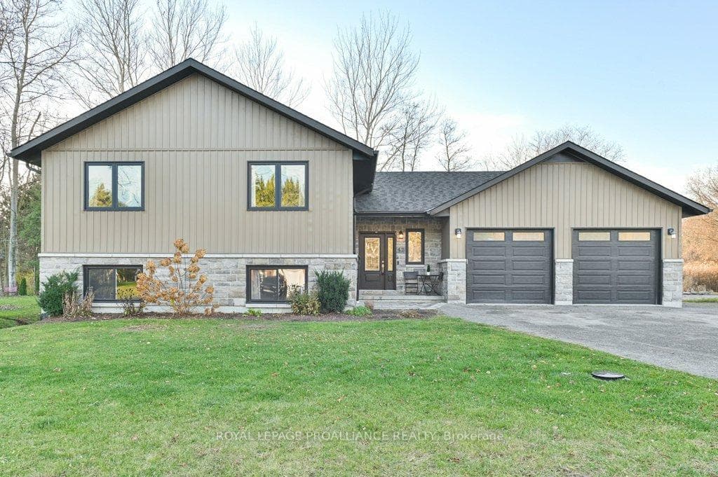 42 Walt Street photo 1