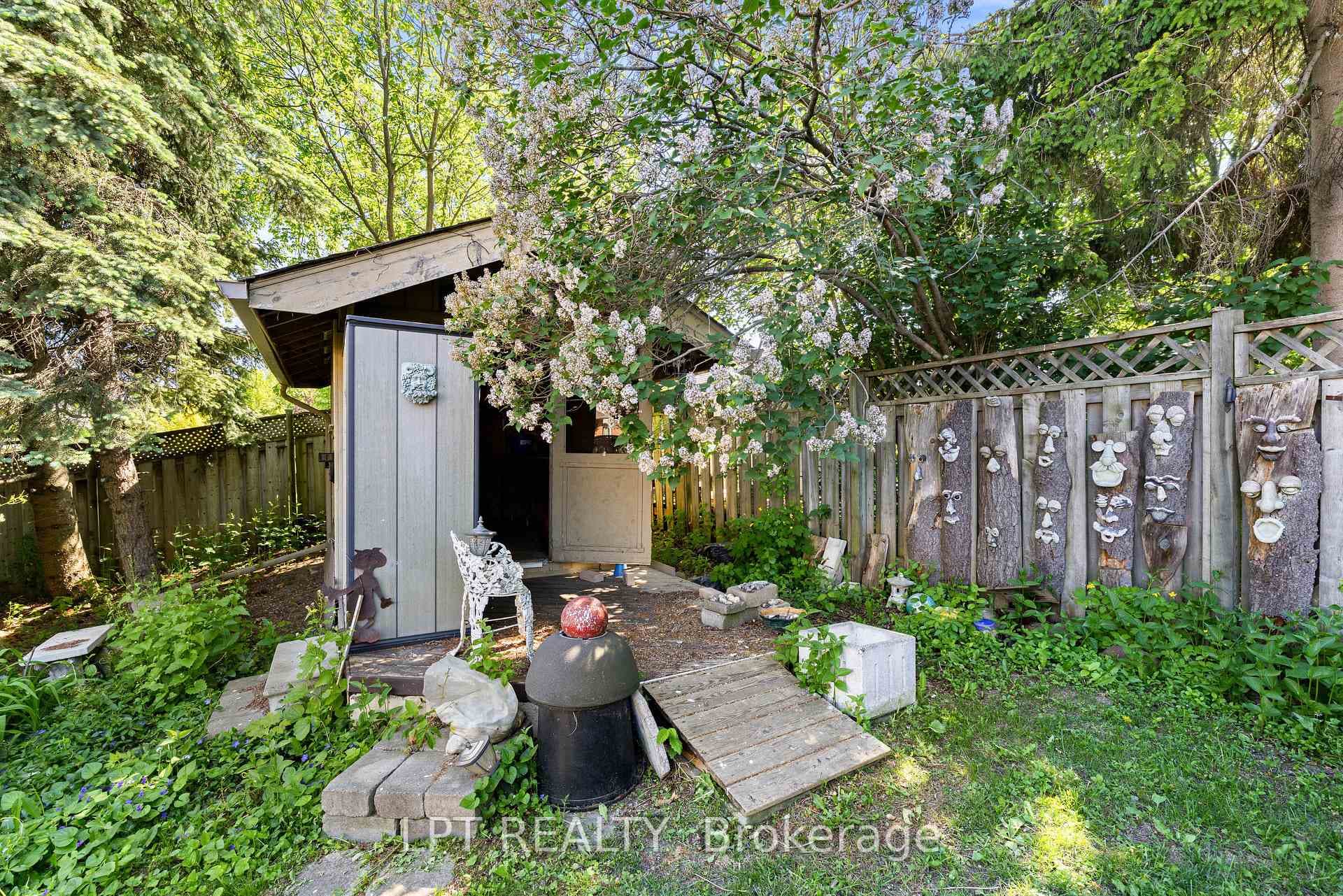 8 Burnaby Drive photo 39