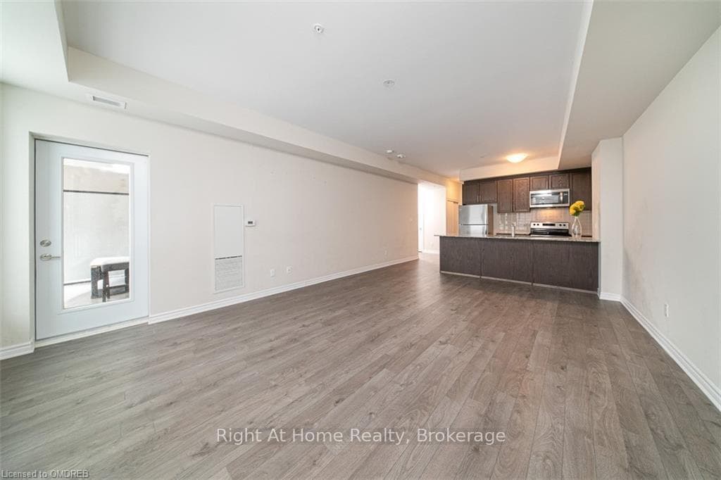 150 OAK PARK Boulevard Unit 204 photo 9