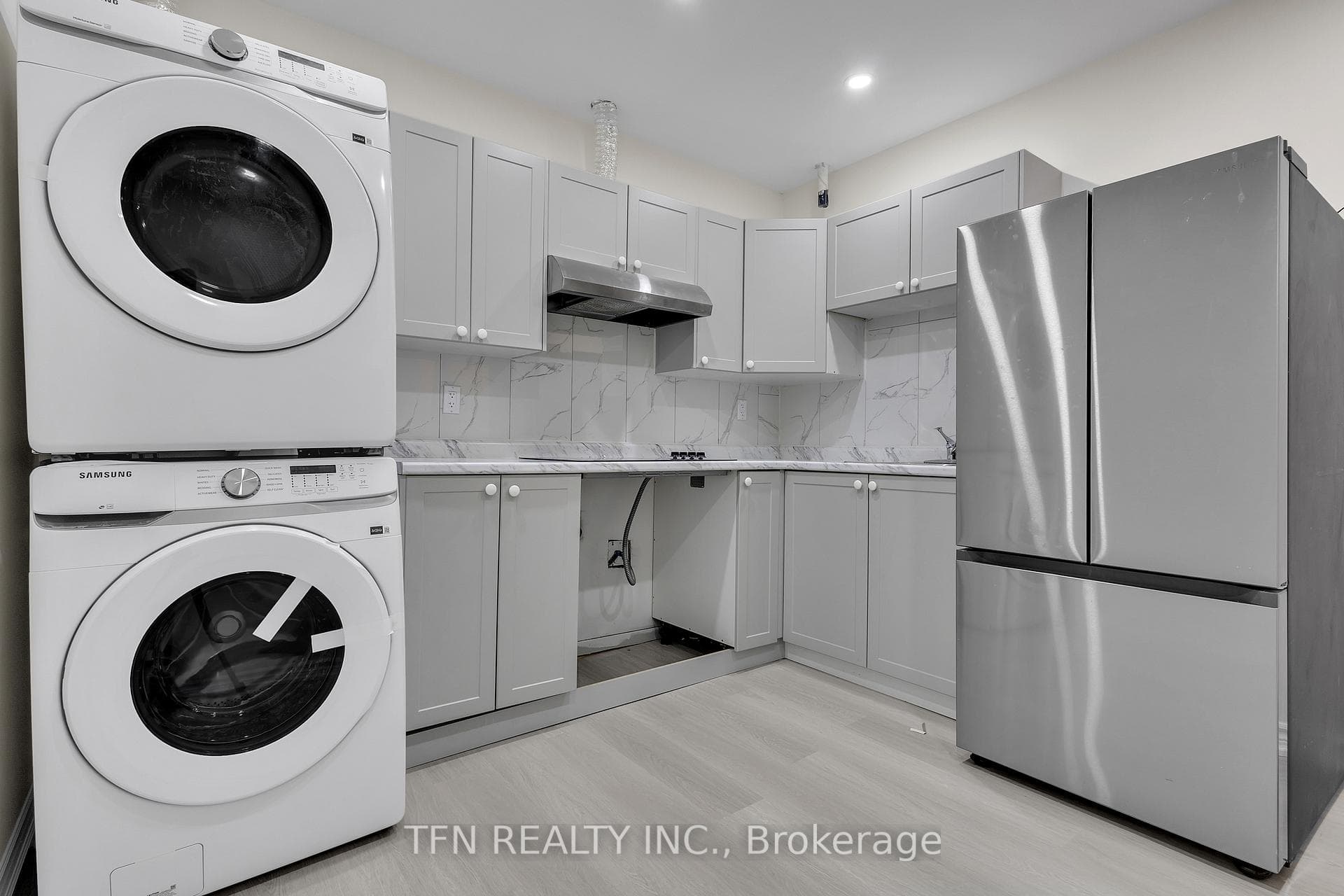 18 Bee Crescent photo 28