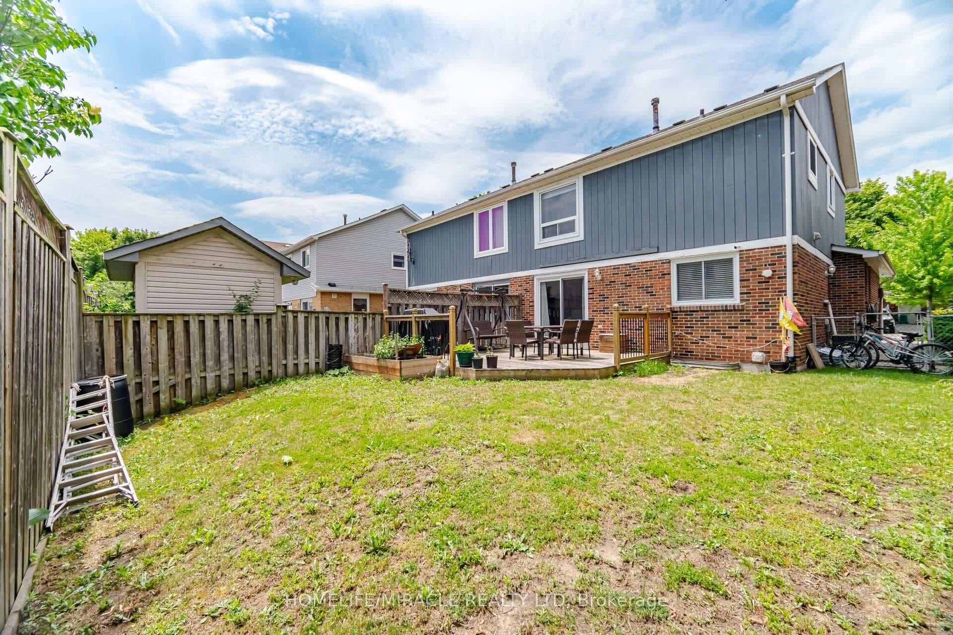 113 Fanshawe Drive photo 45