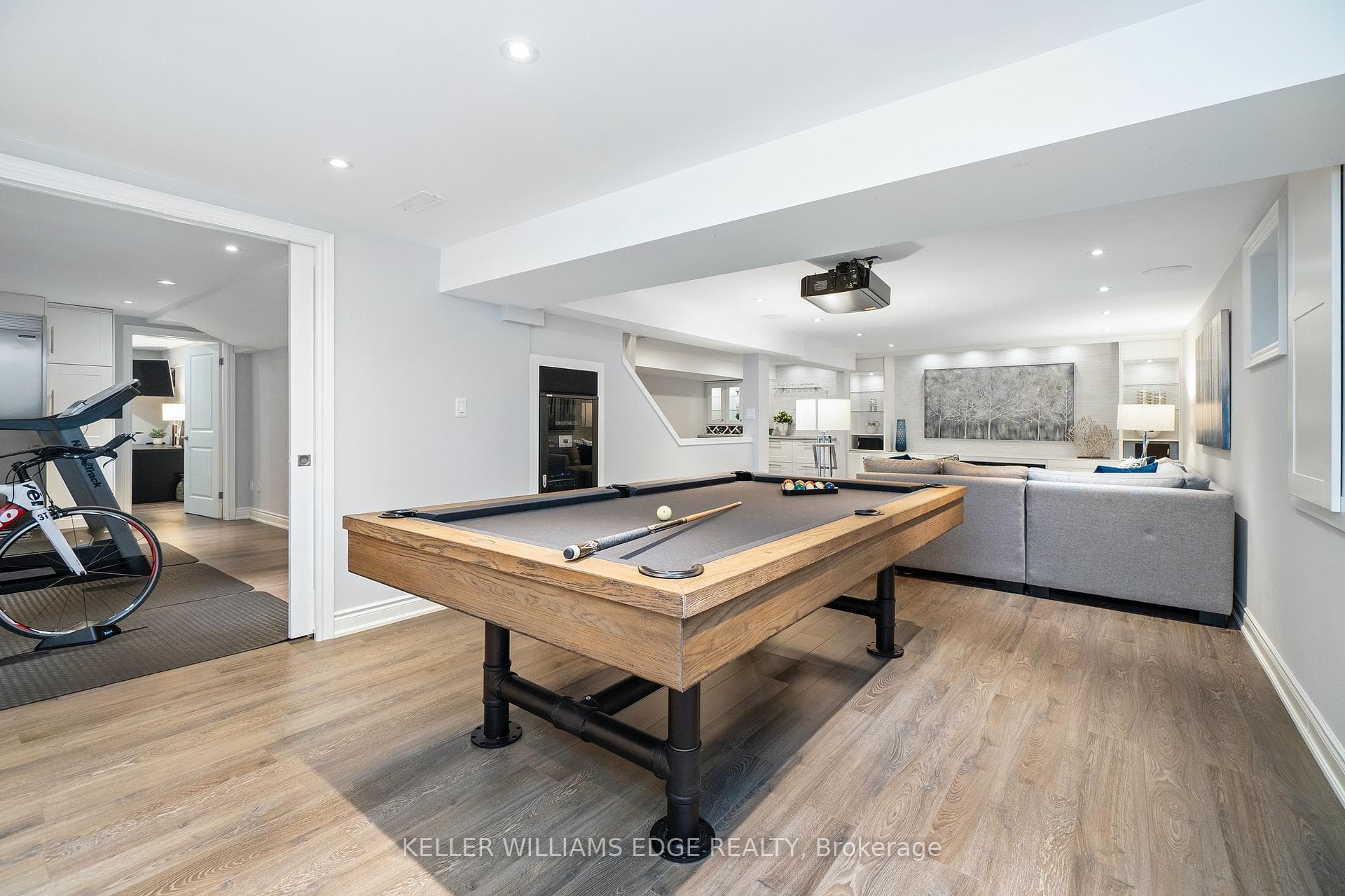 1347 Bryanston Court photo 33
