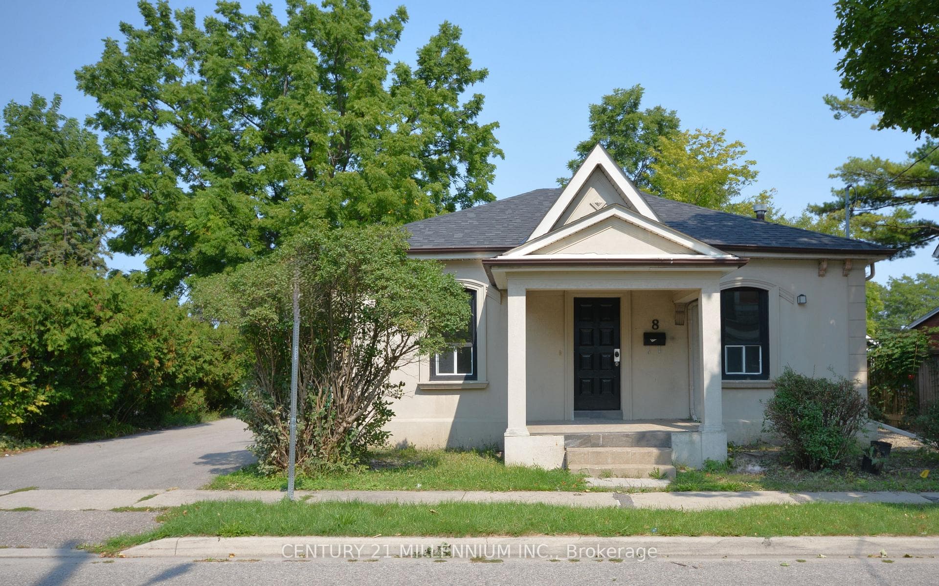 8 West Street photo 1