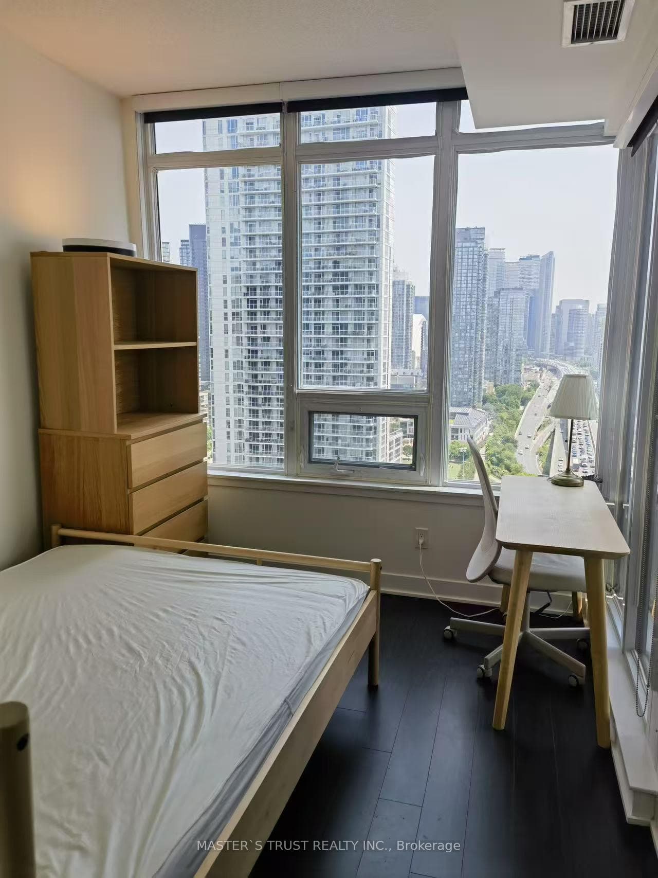 19 Bathurst Street Unit 3007 photo 8