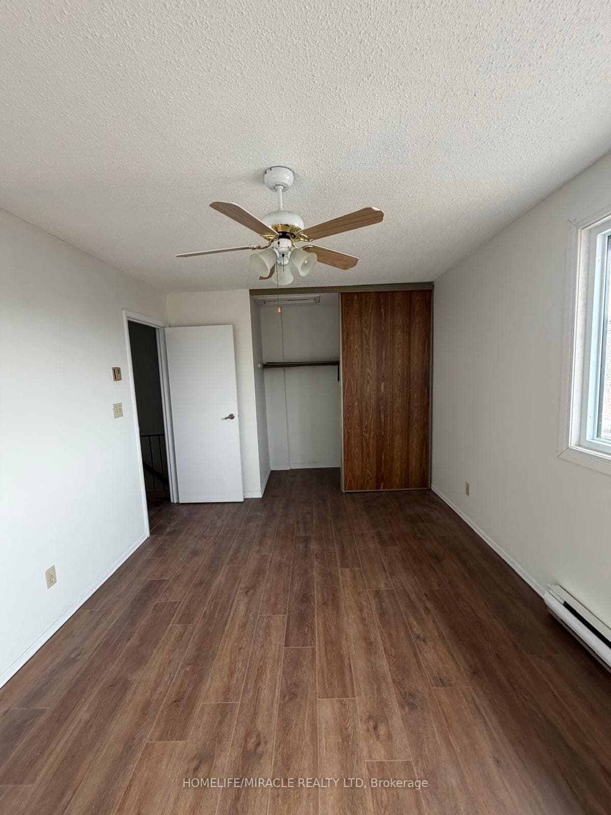 39 Coventry Crescent photo 11