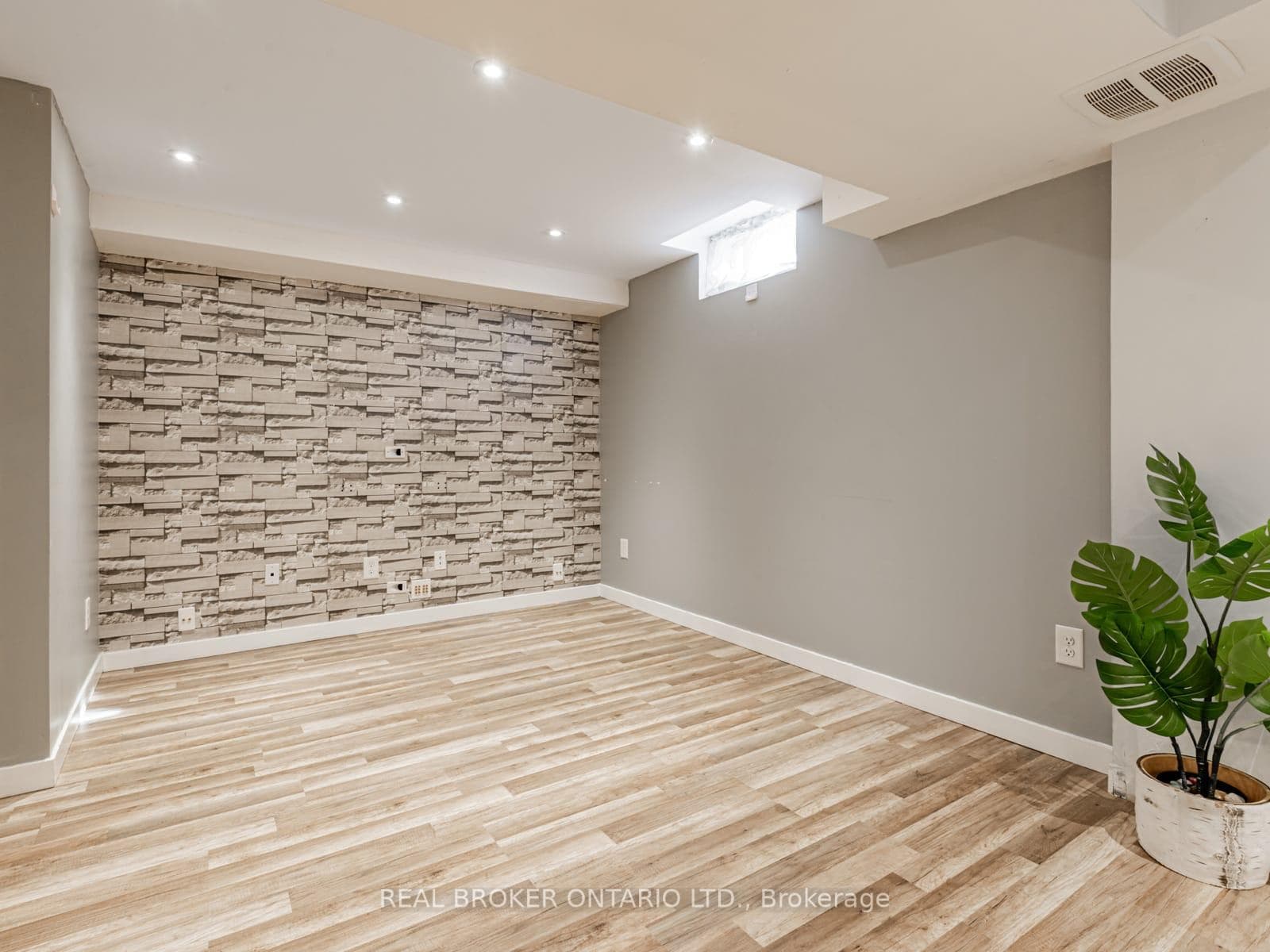 8 Rolling Hills Lane photo 25