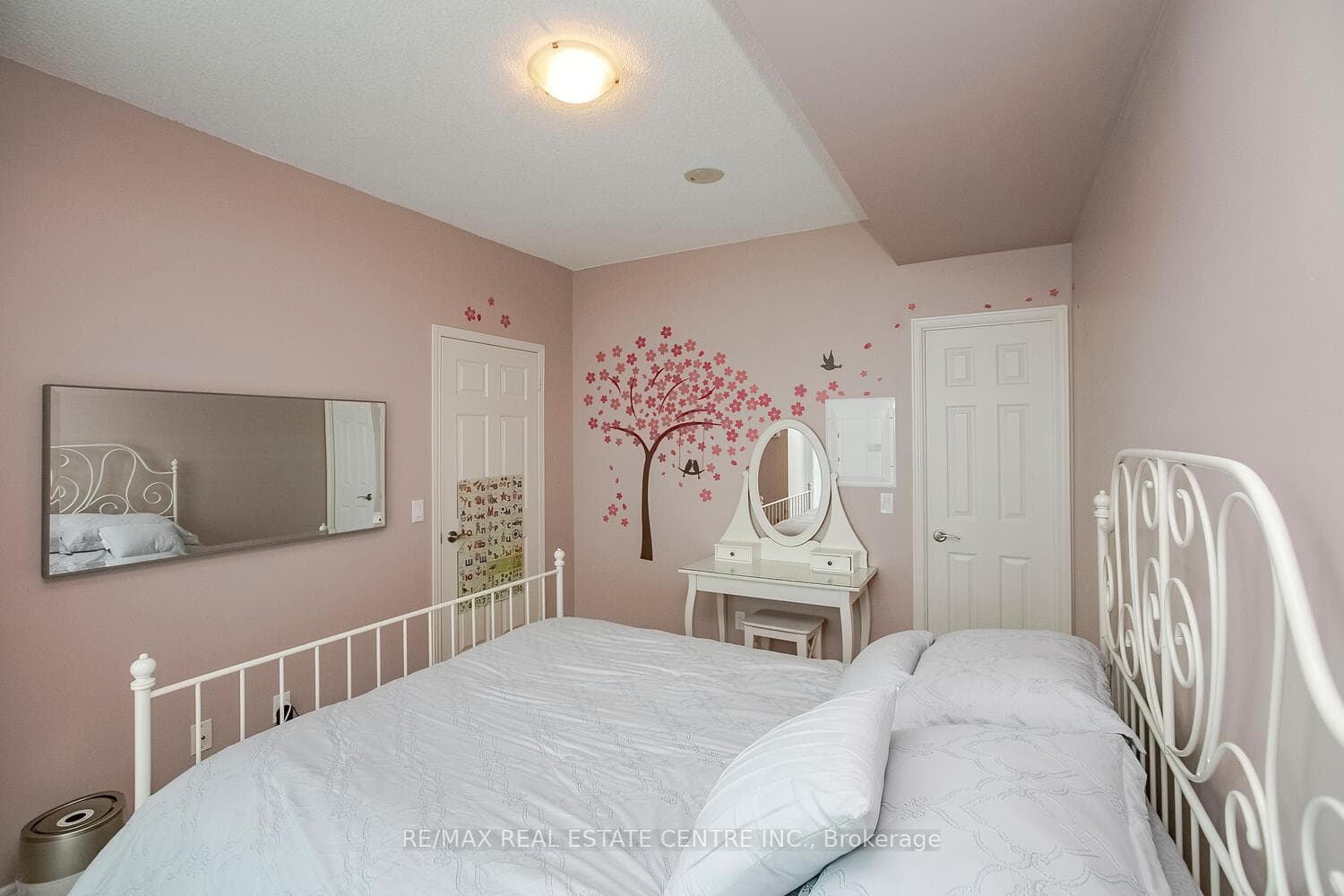 339 Rathburn Road Unit 2101 photo 15