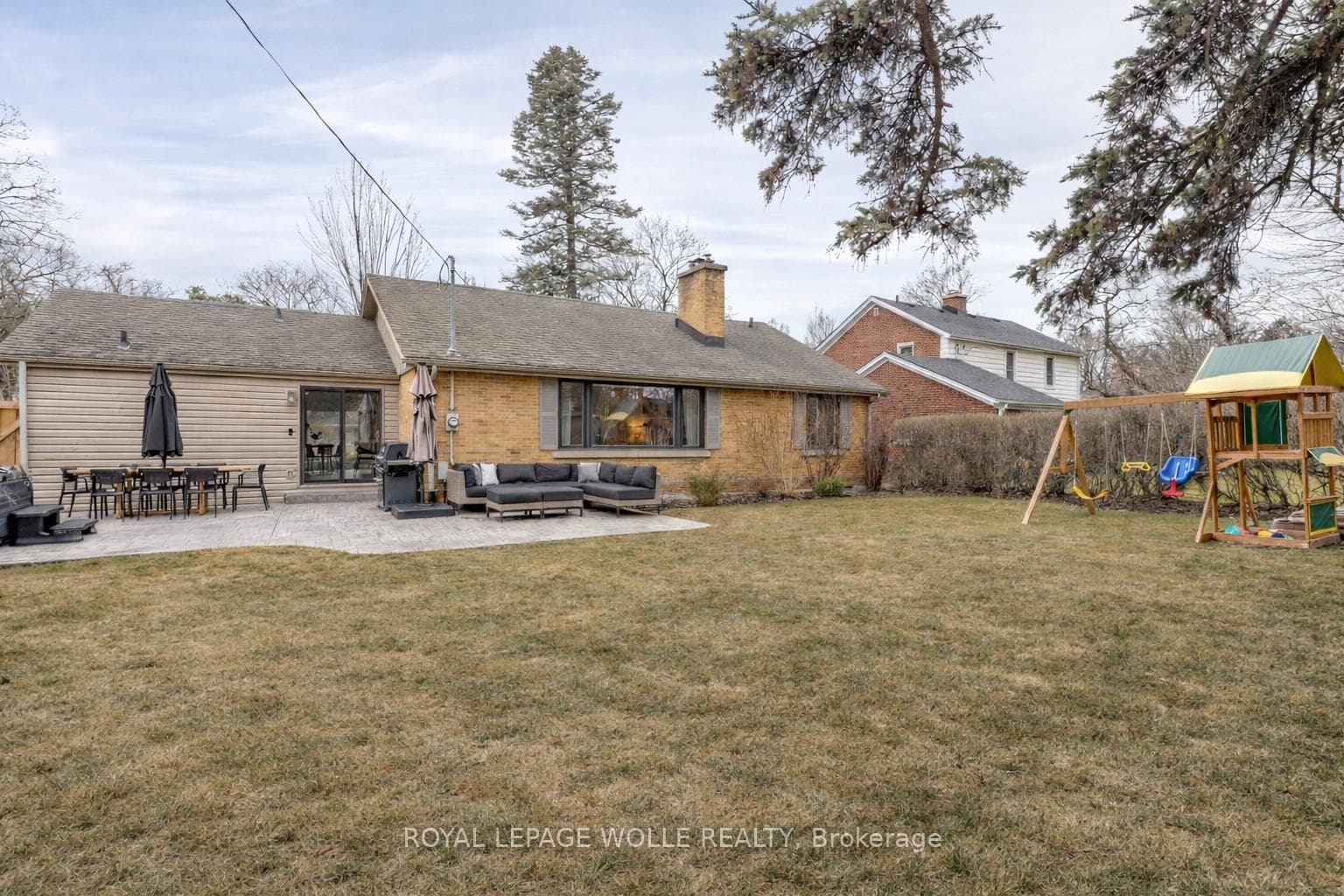 226 Forsyth Drive photo 44