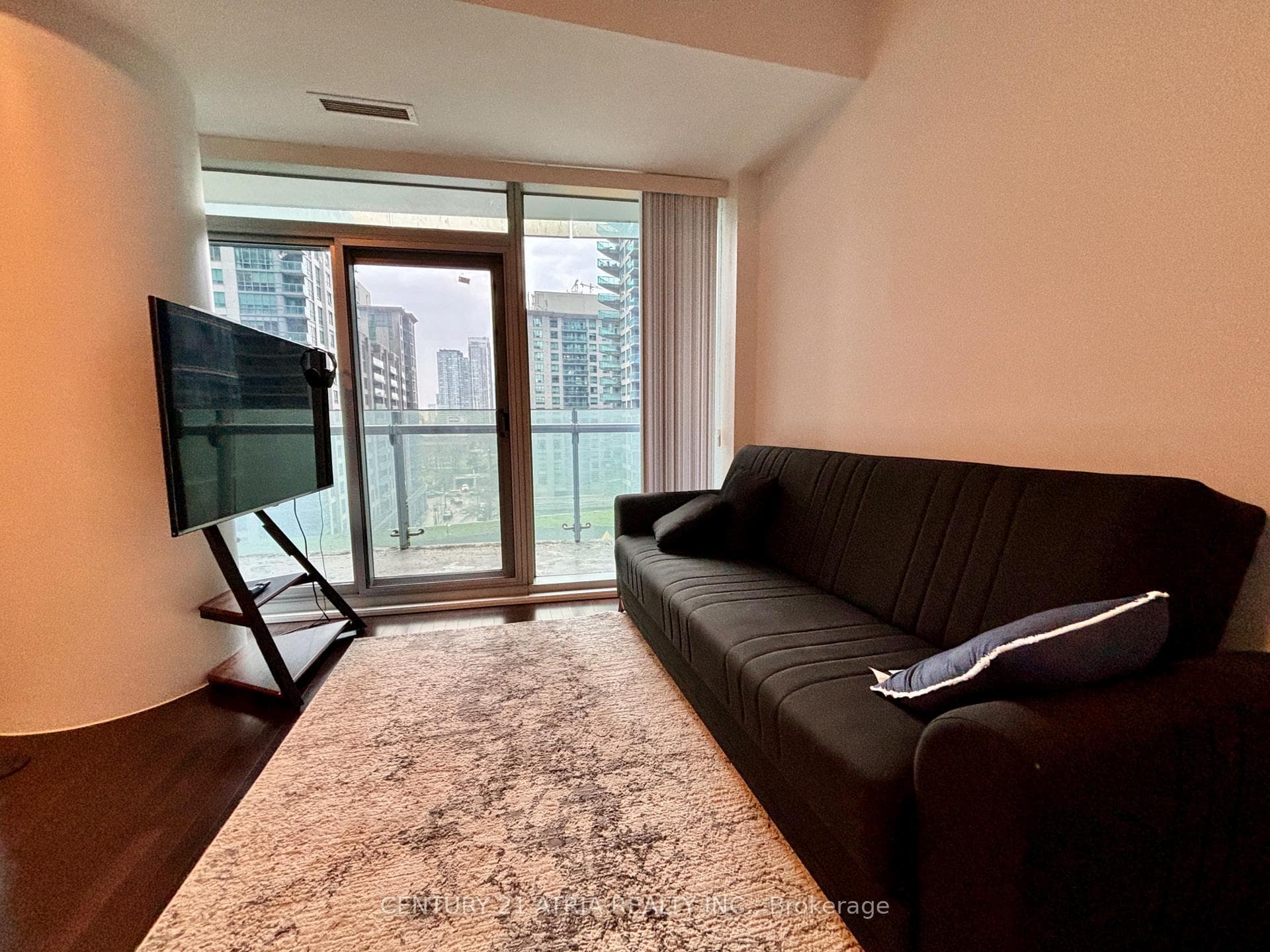 14 York Street Unit 508 photo 6