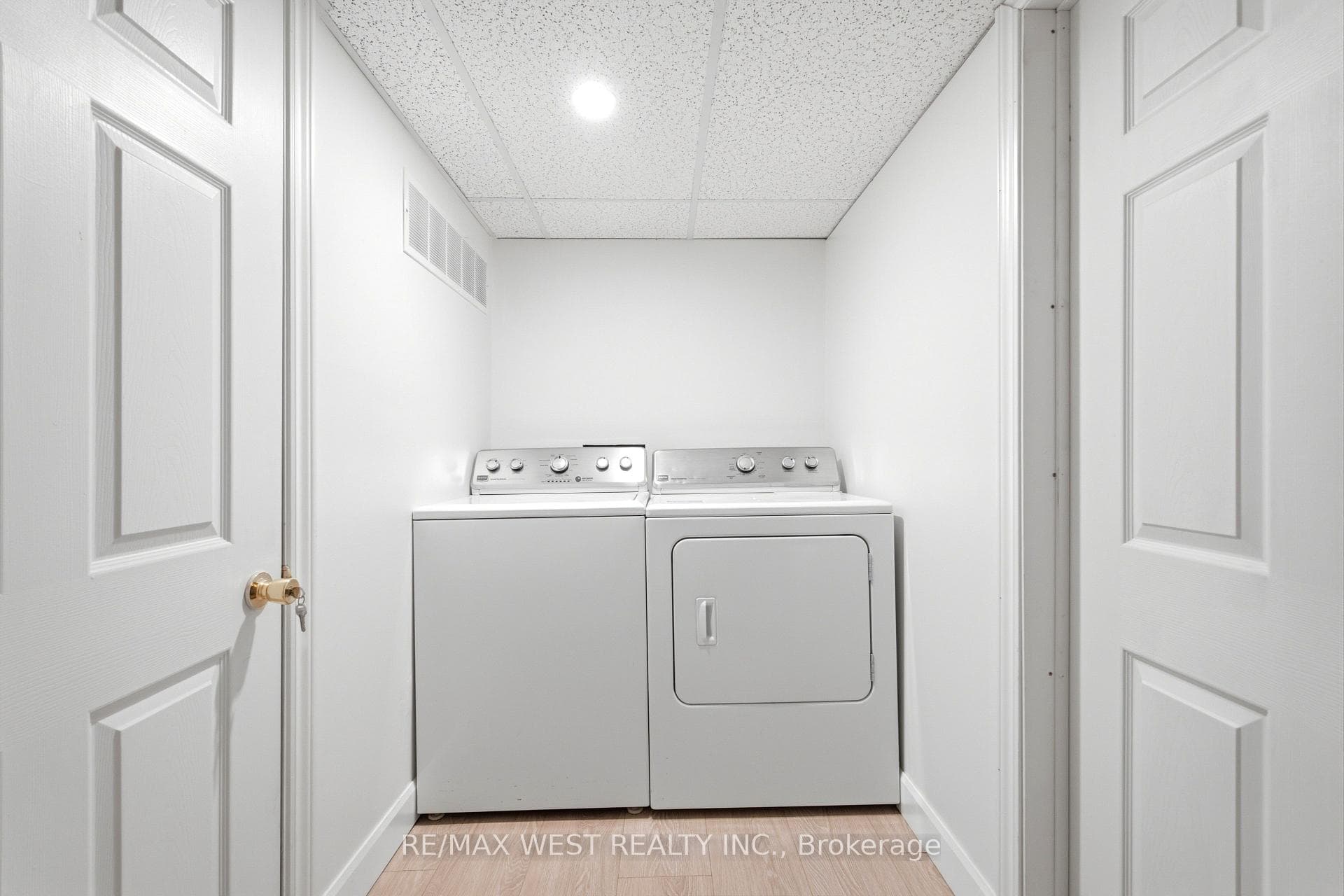 3163 Rolling Stone Court photo 37