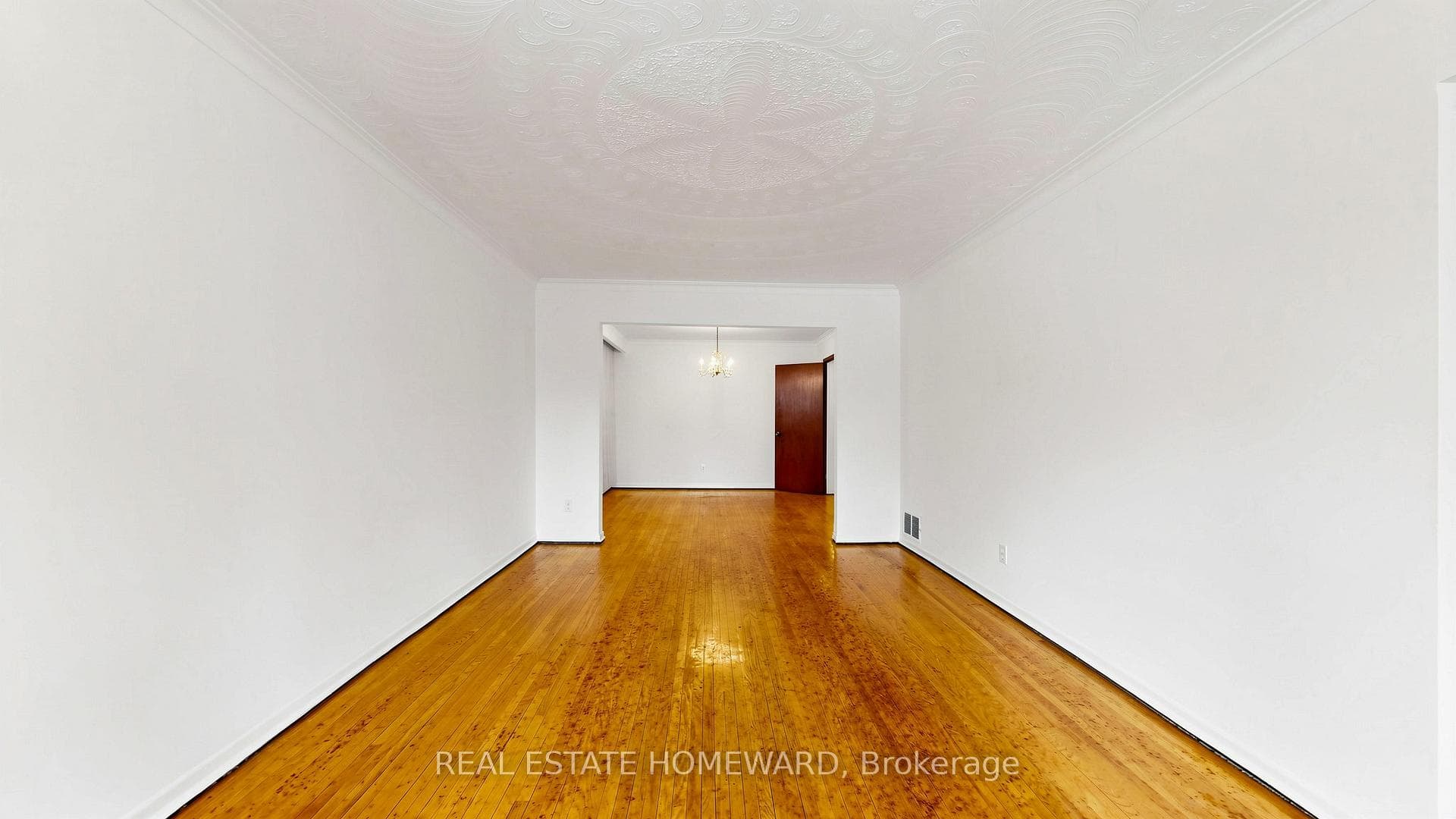 349 Monarch Park Avenue photo 9