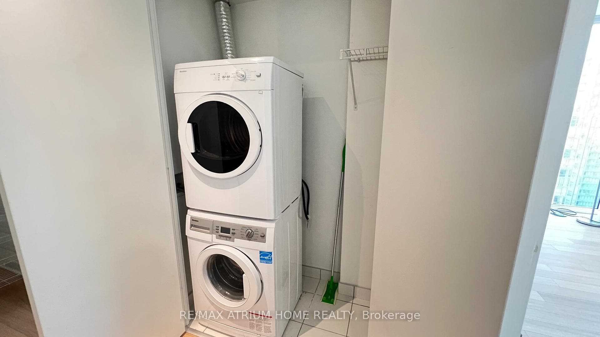 15 Grenville Street Unit 2205 photo 20