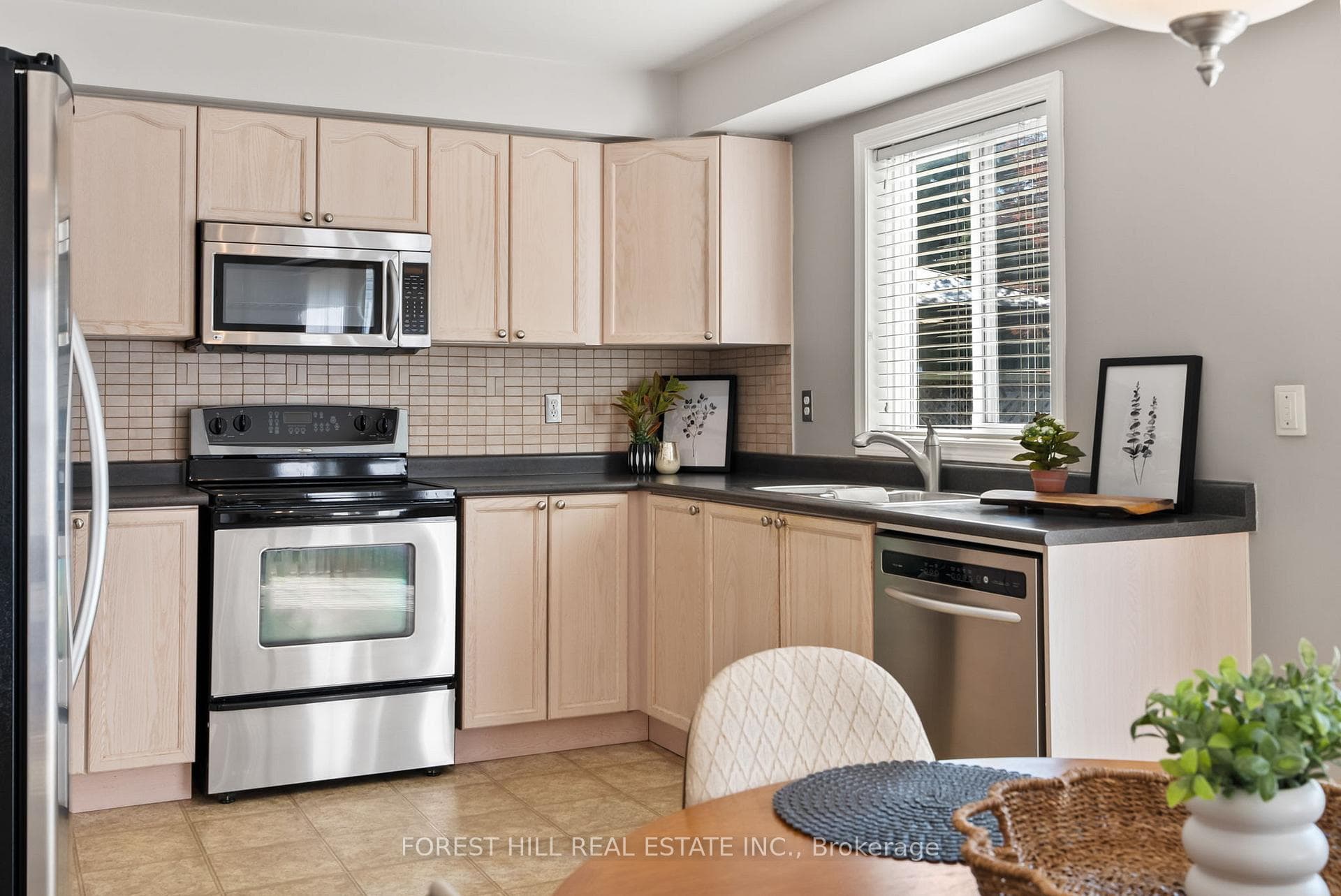 70 Stillwell Lane photo 15