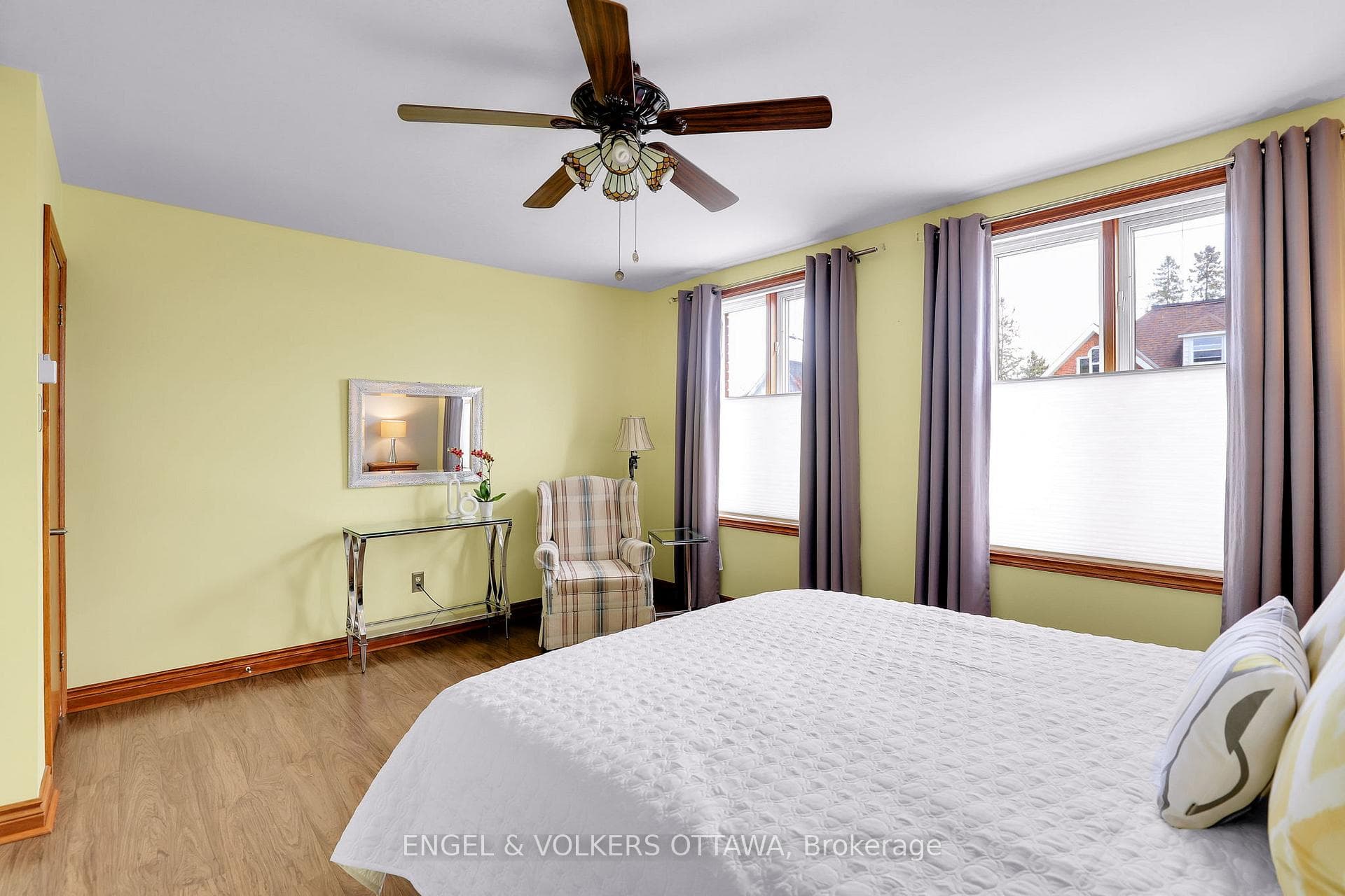 190 John Street photo 21