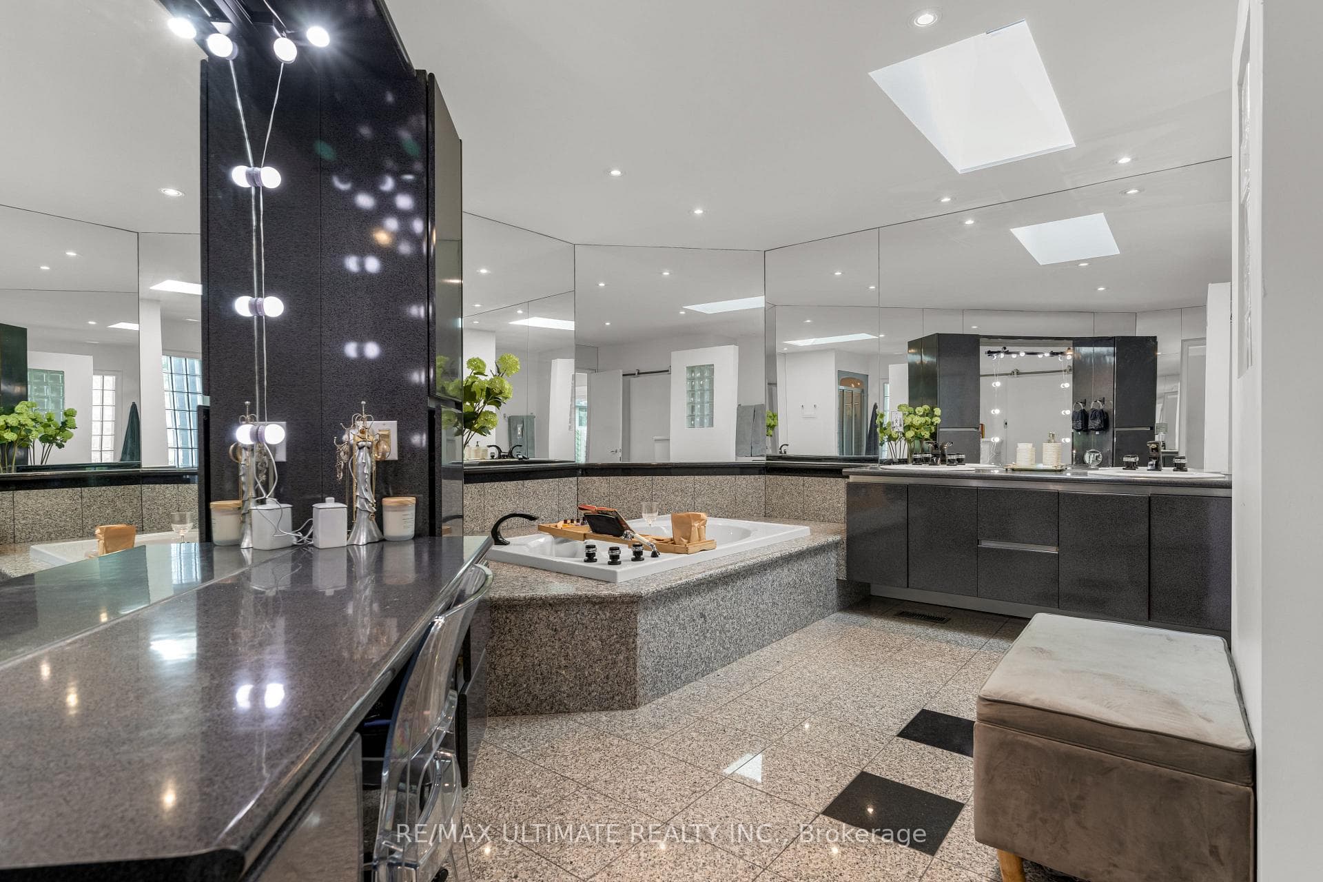 5-Piece Ensuite