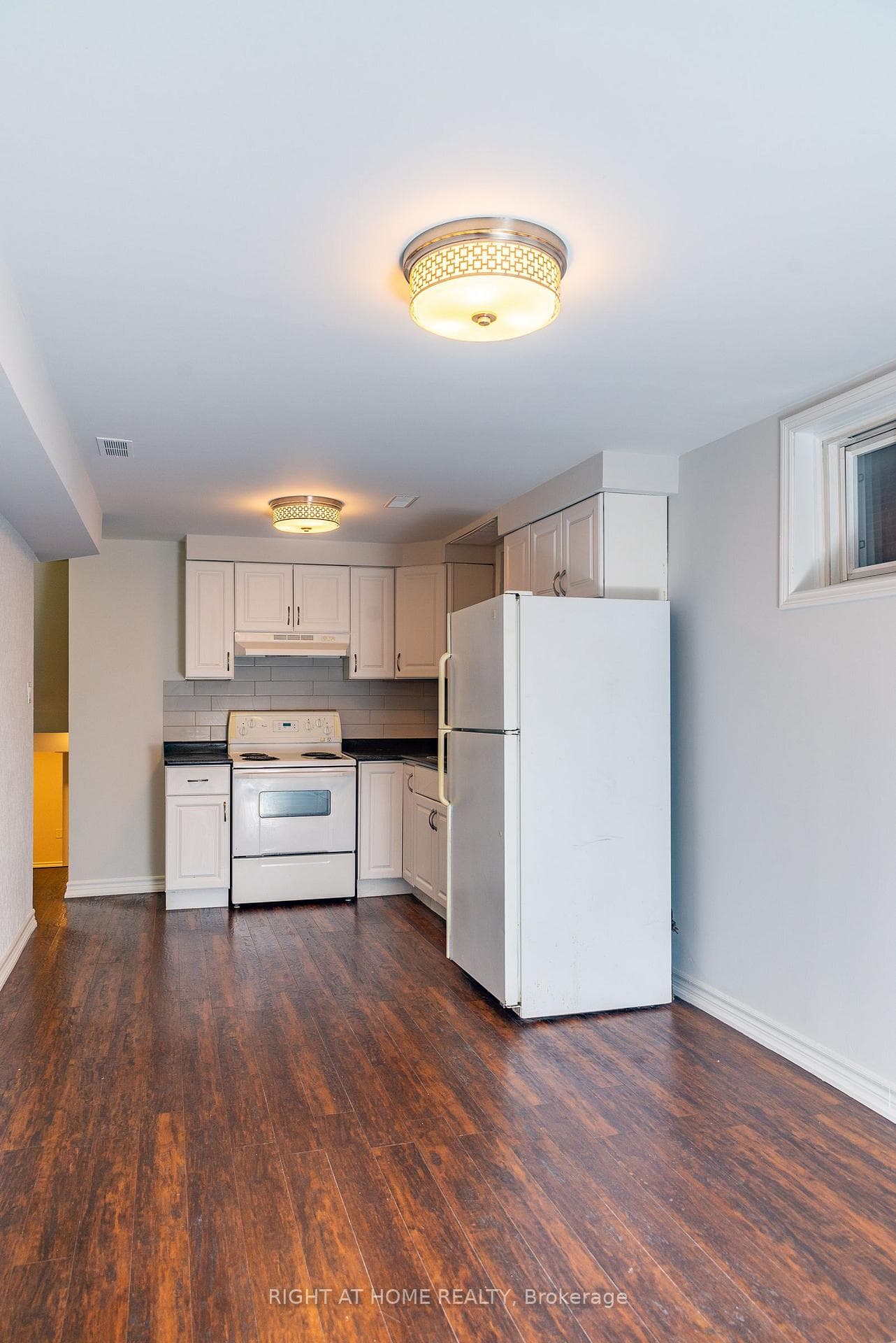 71 Agincourt Road photo 25
