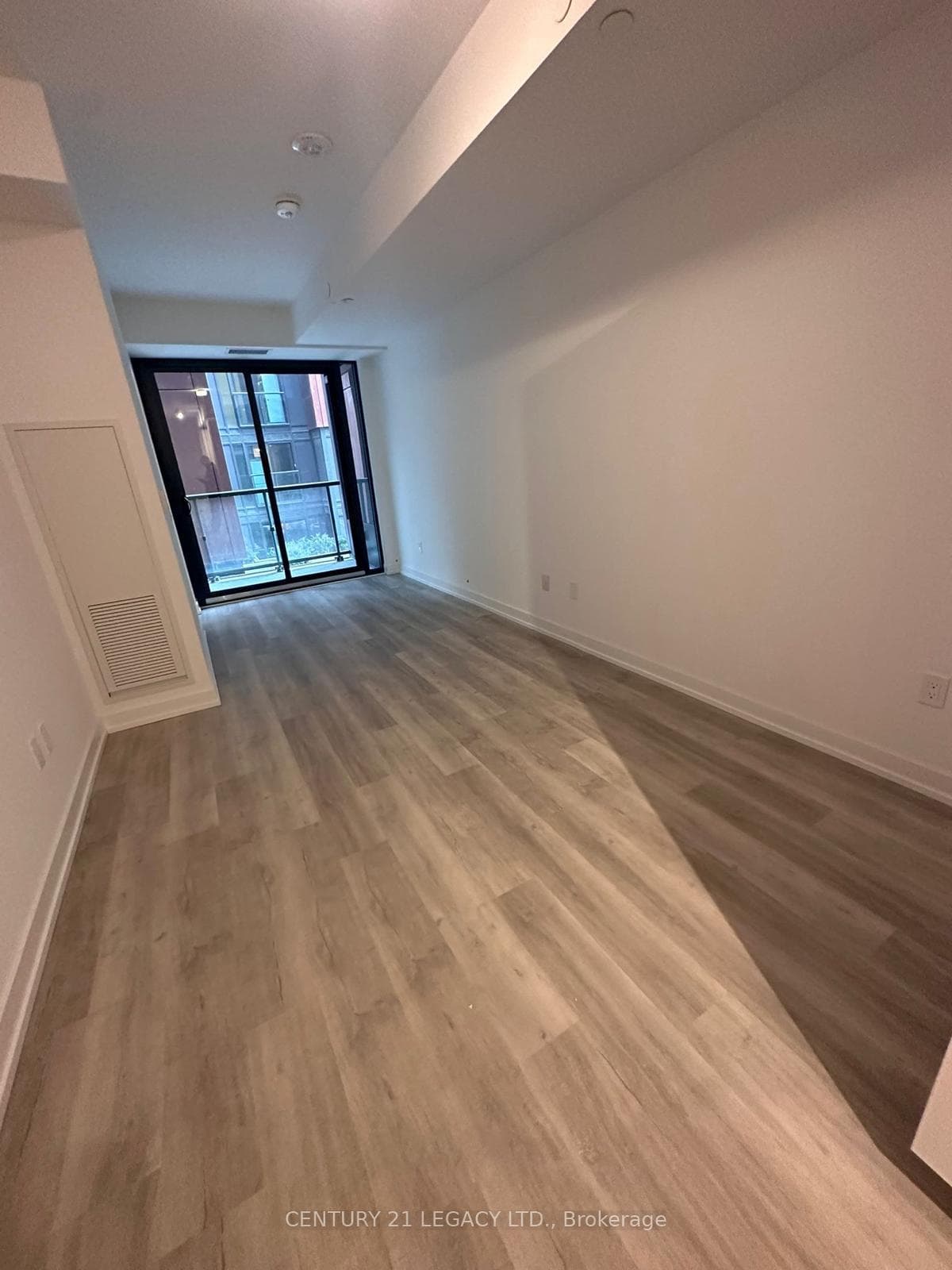 28 Eastern Avenue Unit 301 photo 3