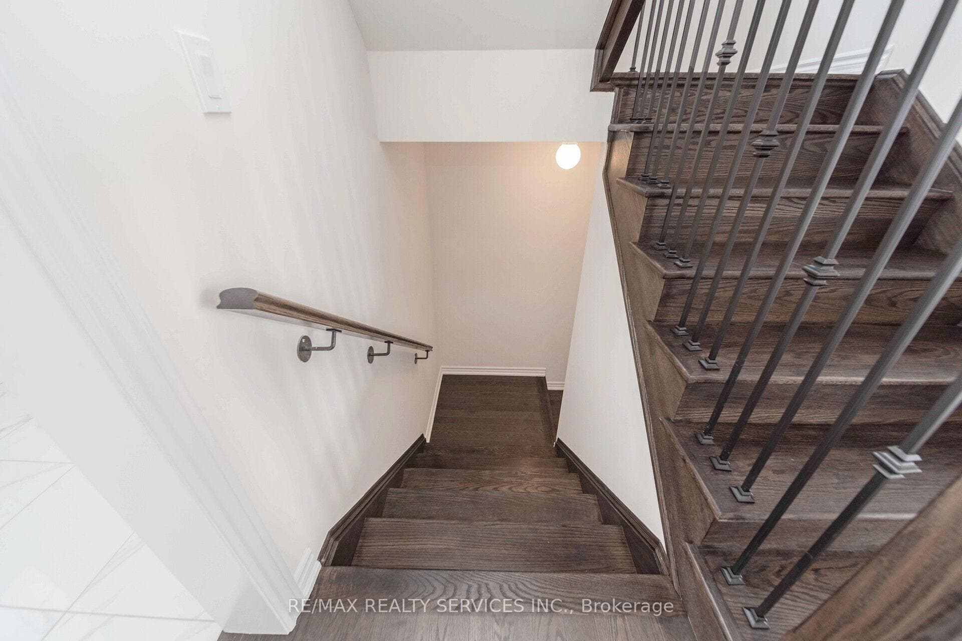 129 Bendemere Road photo 36
