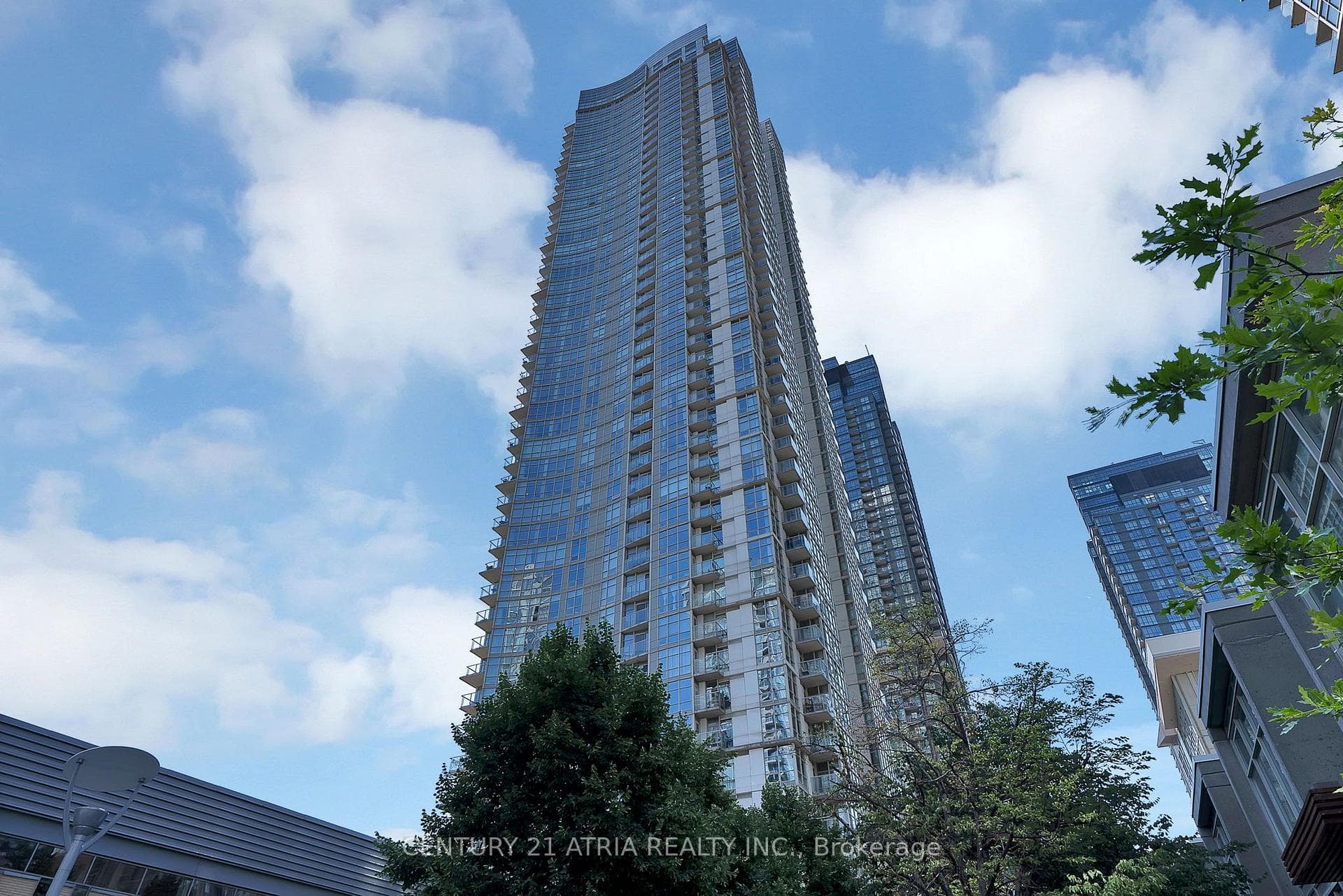 35 Mariner Terrace Unit 2702 photo 9