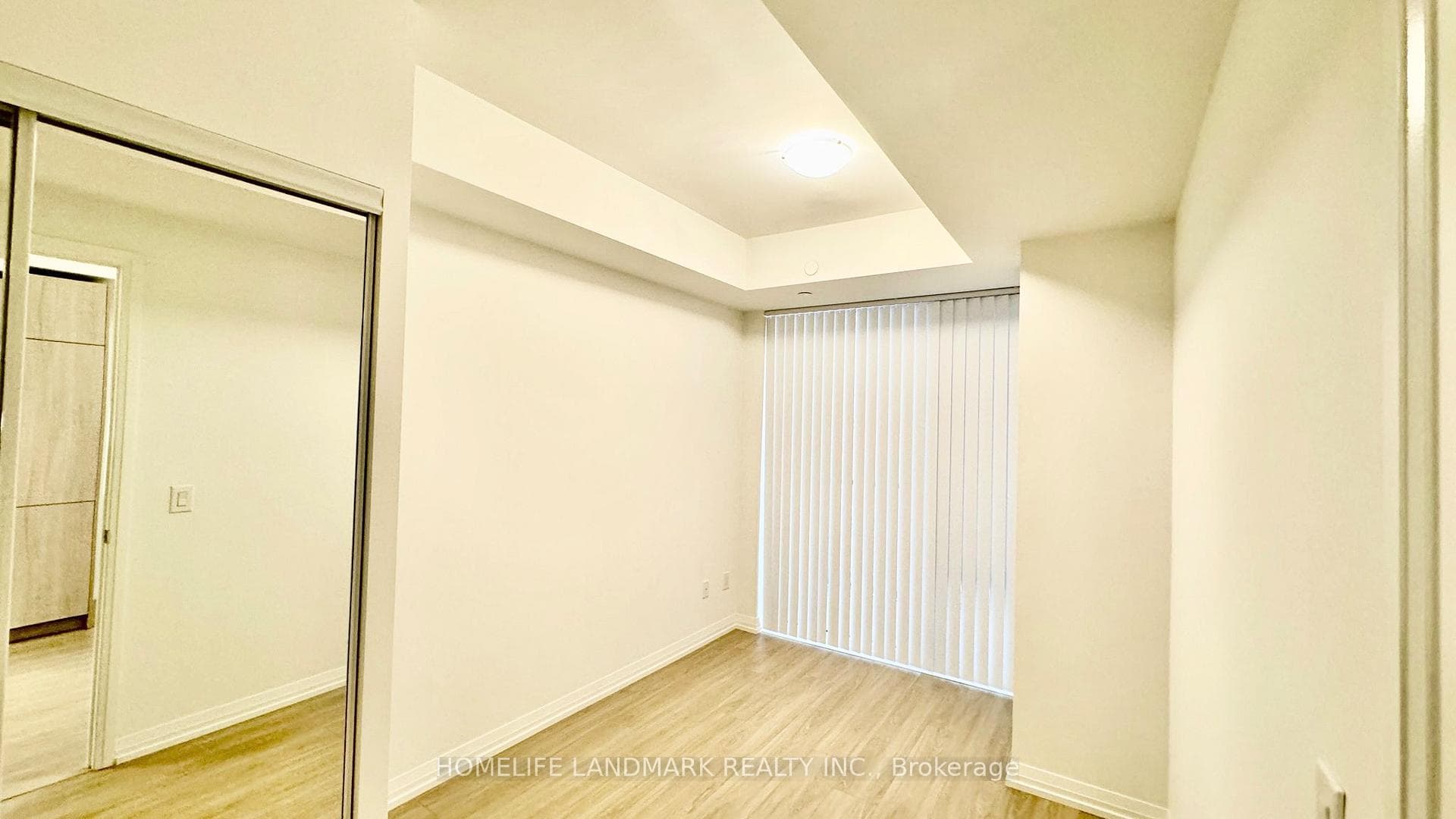 8 Widmer Street Unit 804 photo 6