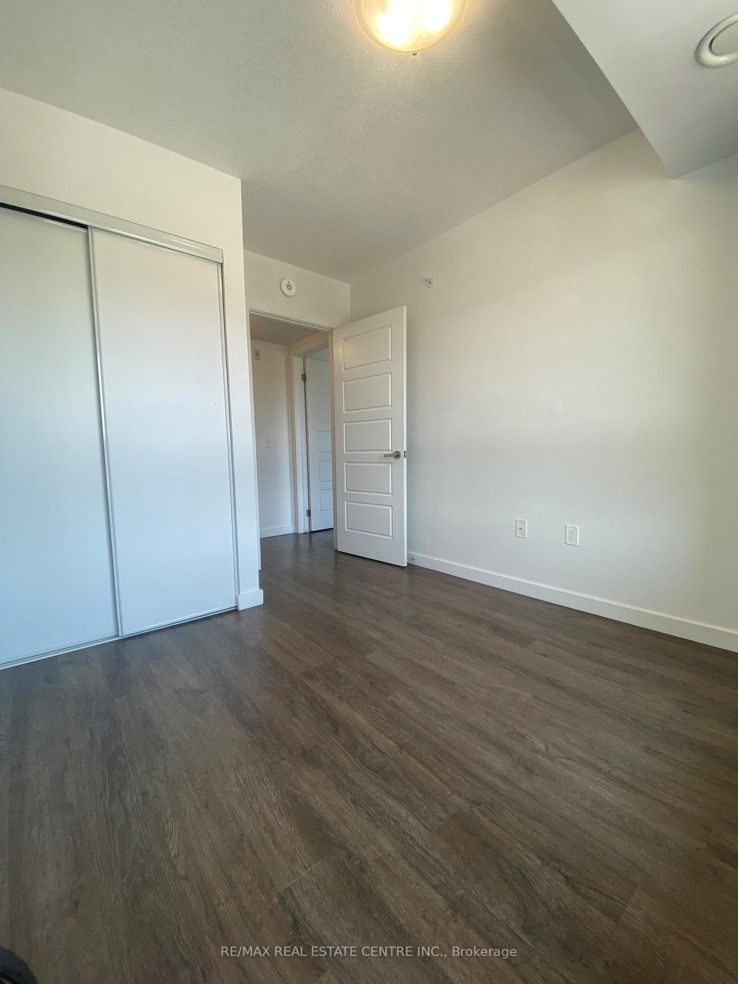 25 Kay Crescent Unit 409 photo 5